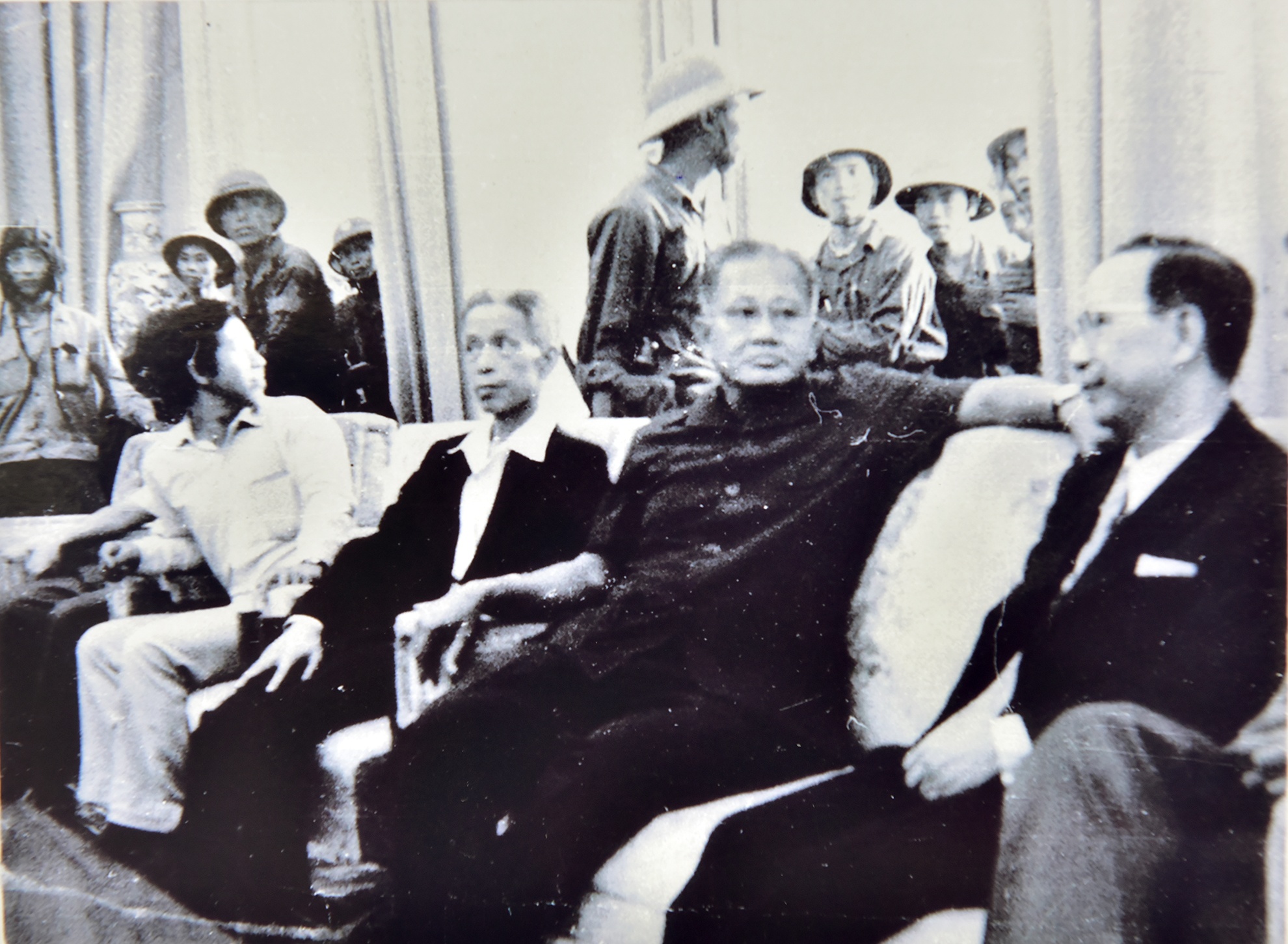 nhung khoanh khac quy gia ngay 30/4 anh 10