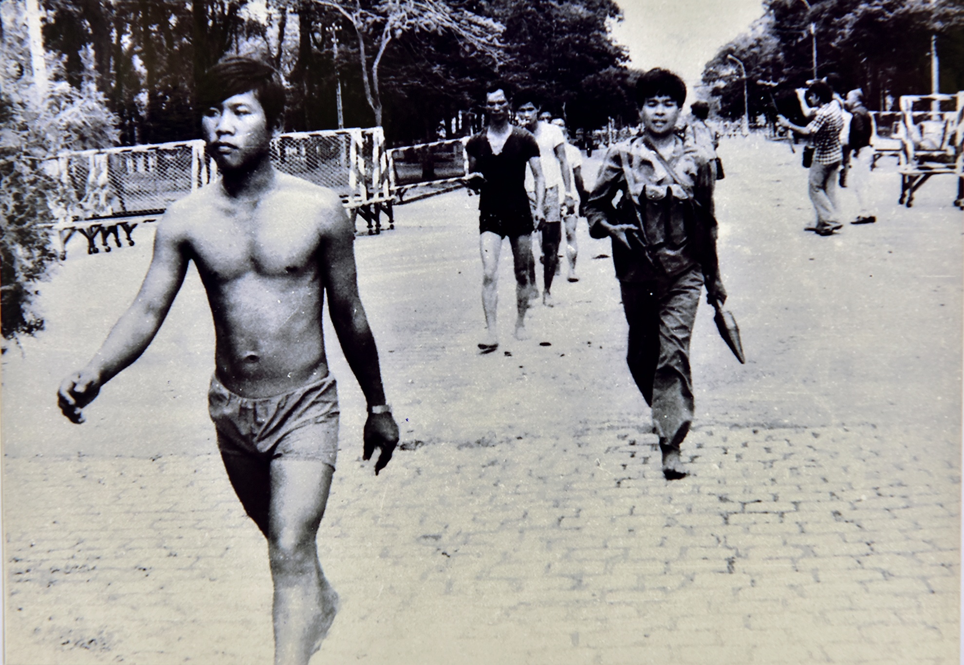 Nhung buc anh ngay 30/4/1975 va chuyen hau truong hinh anh