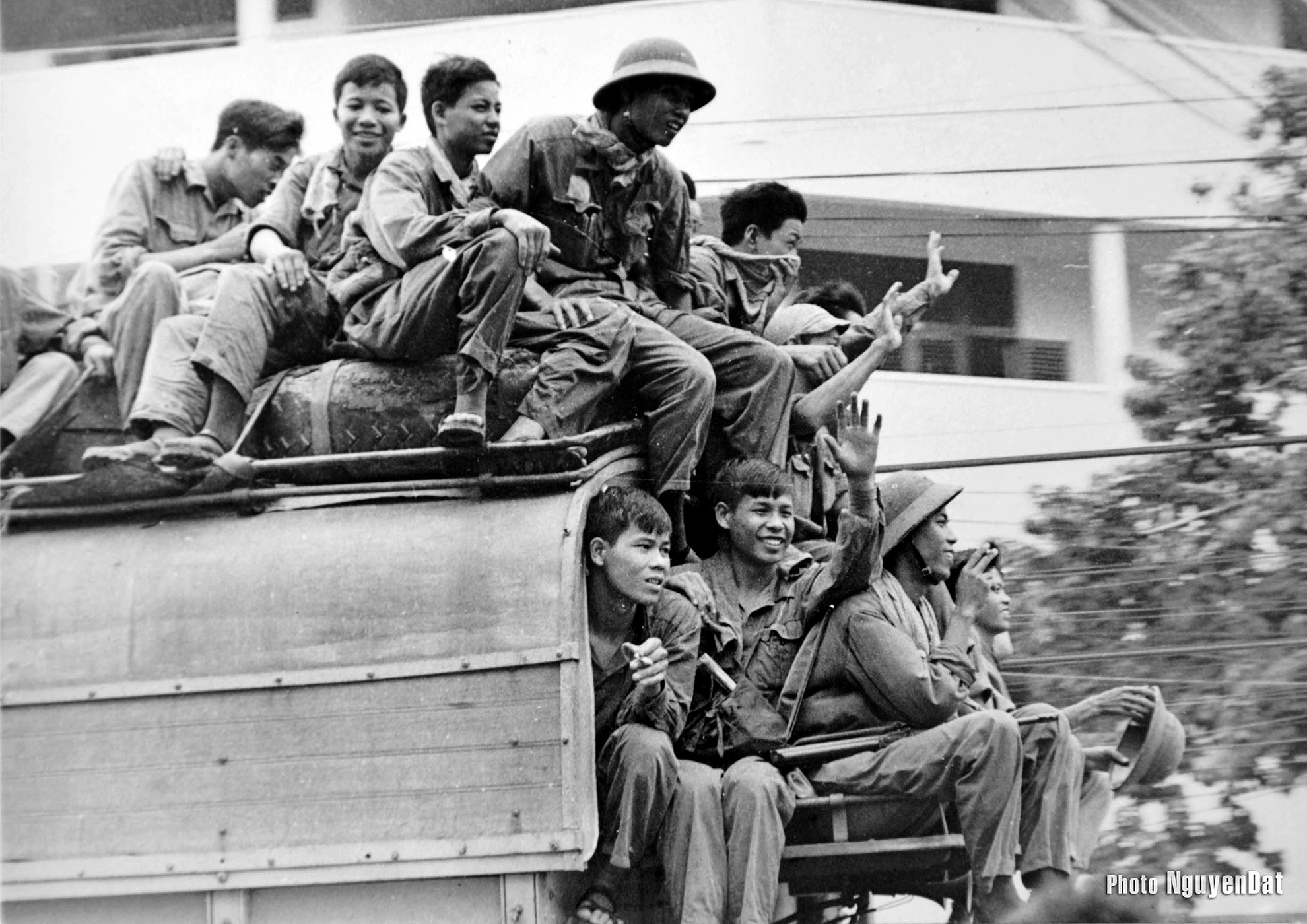 khoanh khac Sai Gon ngay 30/4/1975 anh 4