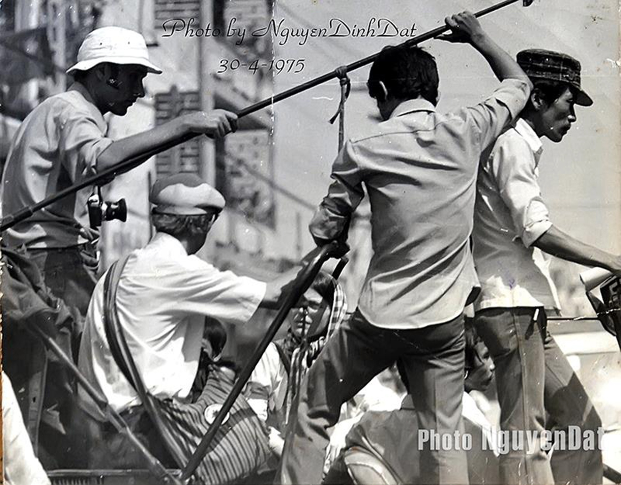 khoanh khac Sai Gon ngay 30/4/1975 anh 8