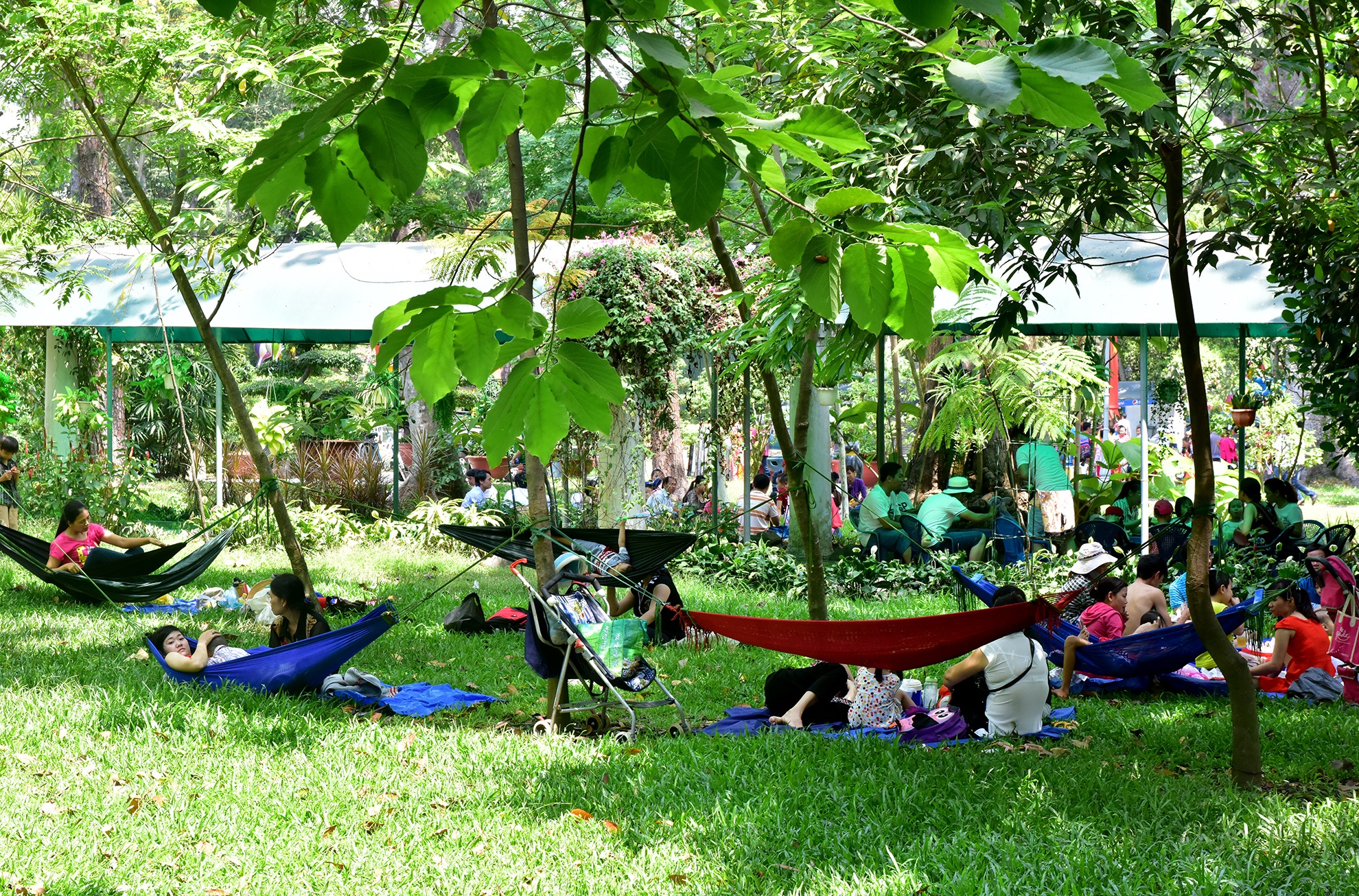 Khu vui choi dong nghit dip nghi le 30/4 anh 20