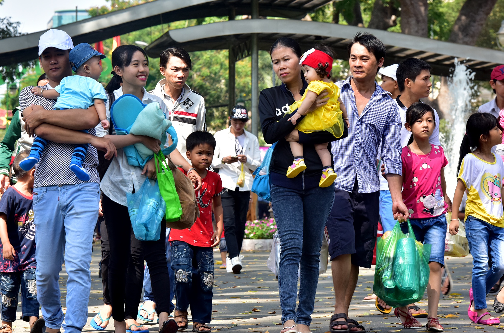 Khu vui choi dong nghit dip nghi le 30/4 anh 13