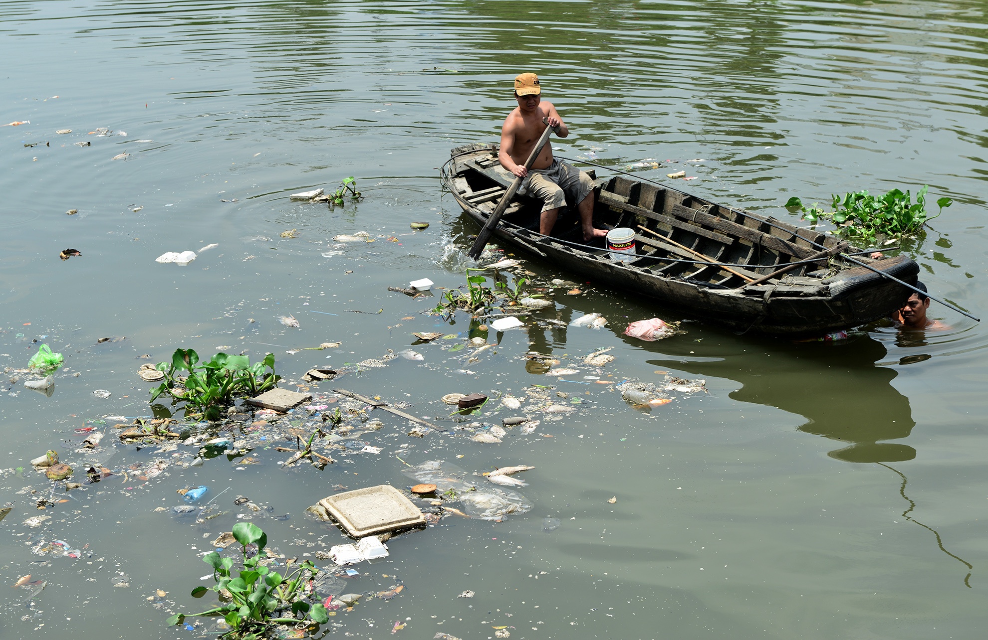 Ca chet kenh Nhieu Loc anh 9