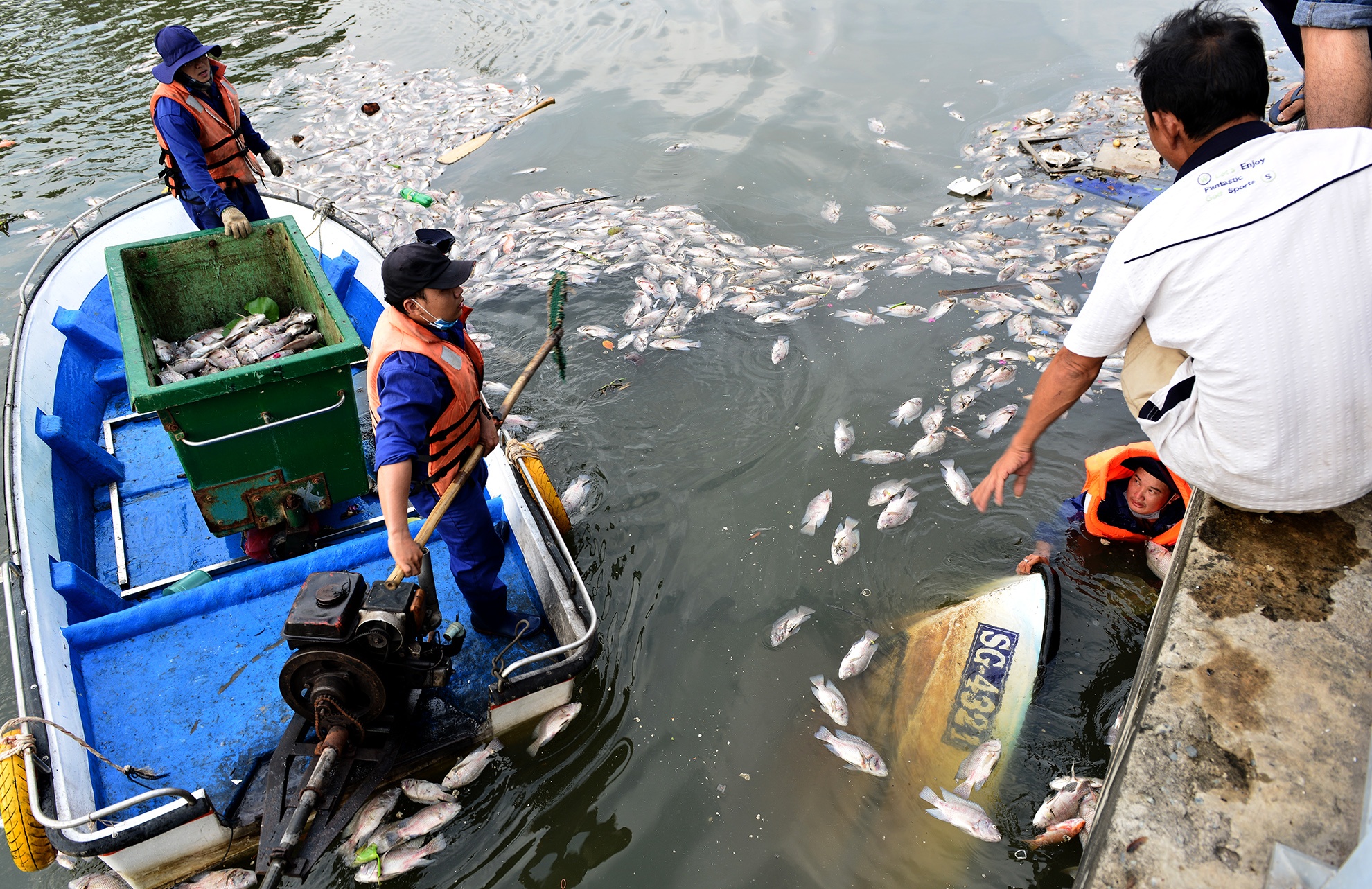 ca chet tren kenh Nhieu Loc anh 8
