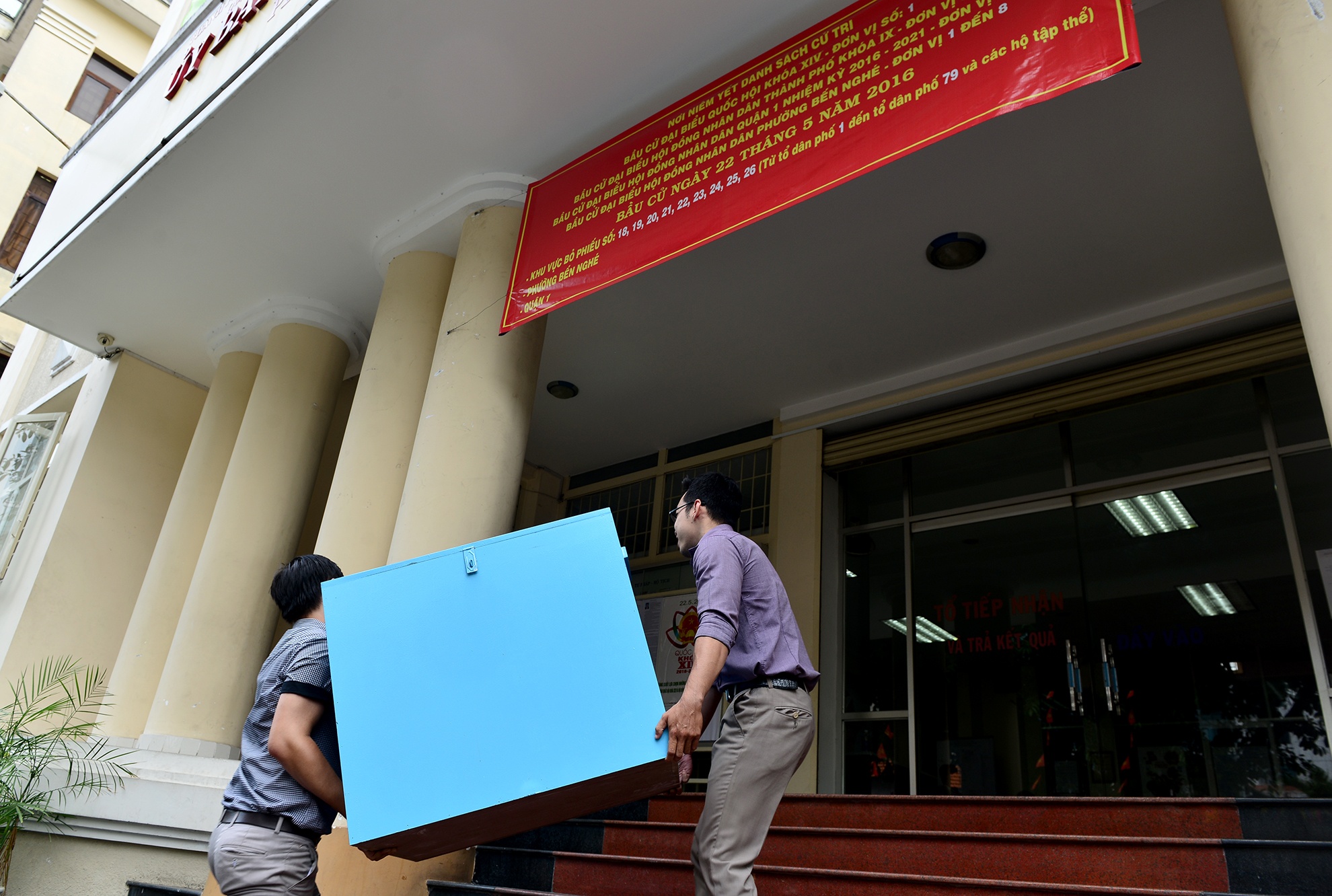 Hinh anh ngay bau cu anh 15