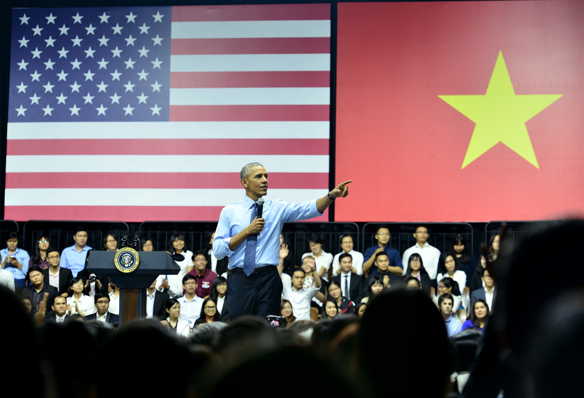 TT Obama gap gioi tre TP HCM anh 14