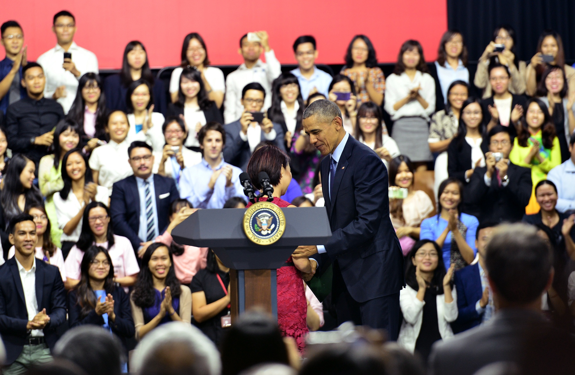 TT Obama gap gioi tre TP HCM anh 4