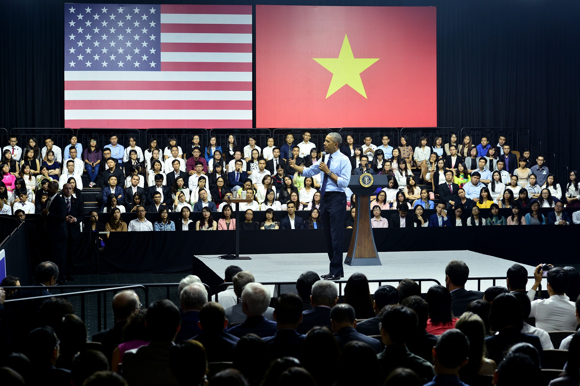 TT Obama gap gioi tre TP HCM anh 6