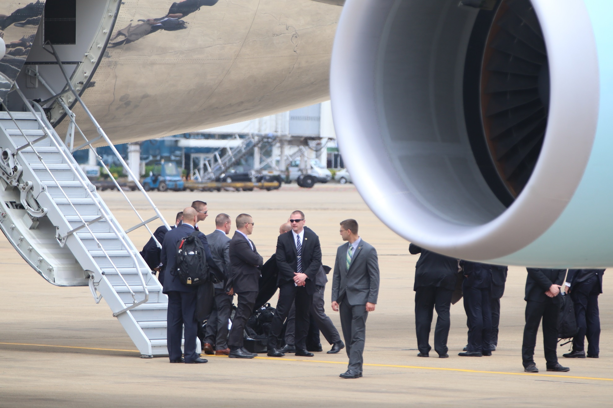 doi can ve bao ve TT Obama tham Sai Gon anh 1