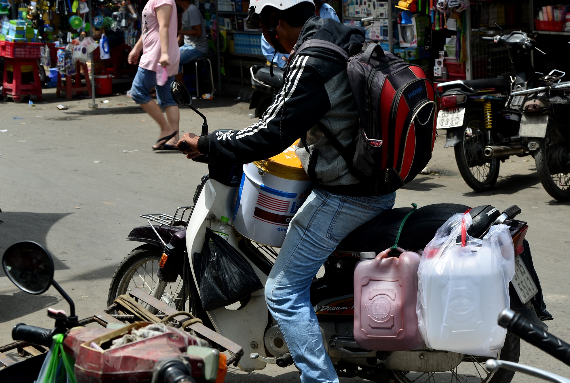 Cho than chet Kim Bien o Sai Gon anh 12