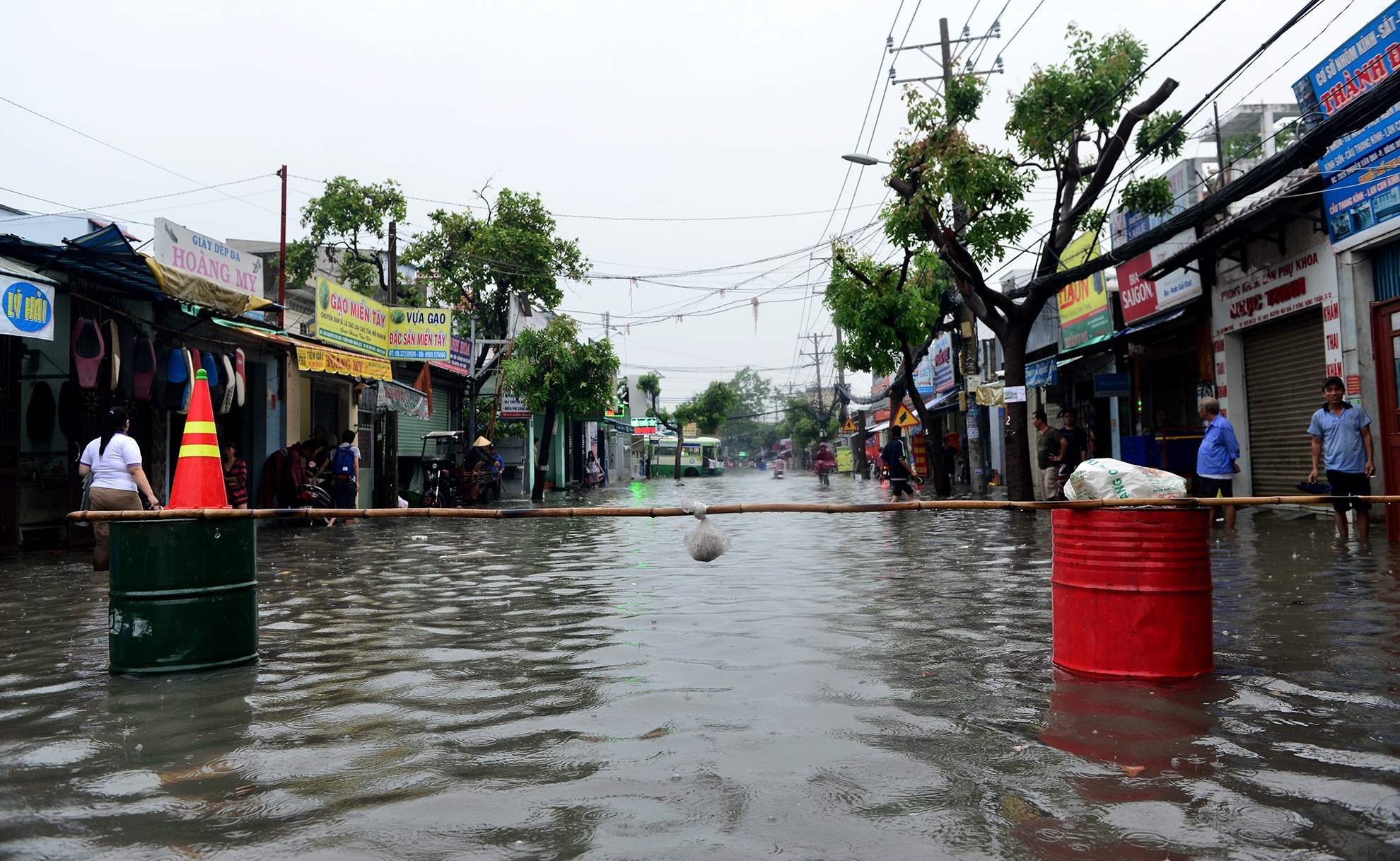 sai gon ngap nang anh 1