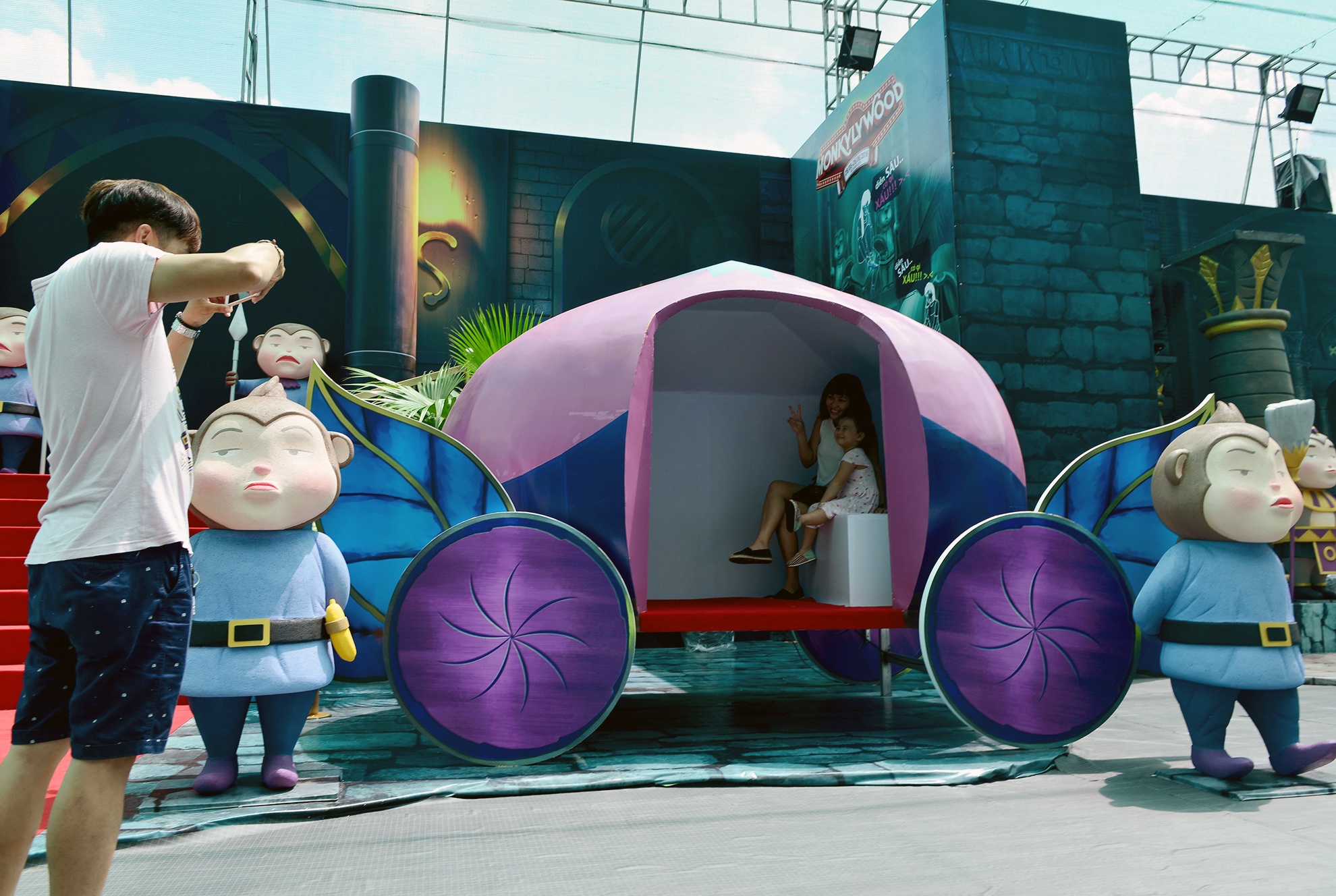 Chup anh voi nhung chu khi vui nhon o Sai Gon anh 7