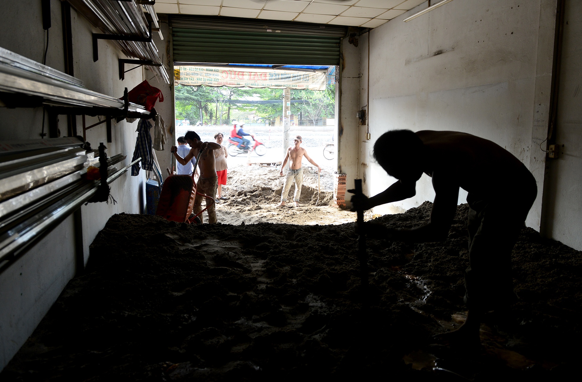 dan hoang mang vi nang duong qua cao anh 16