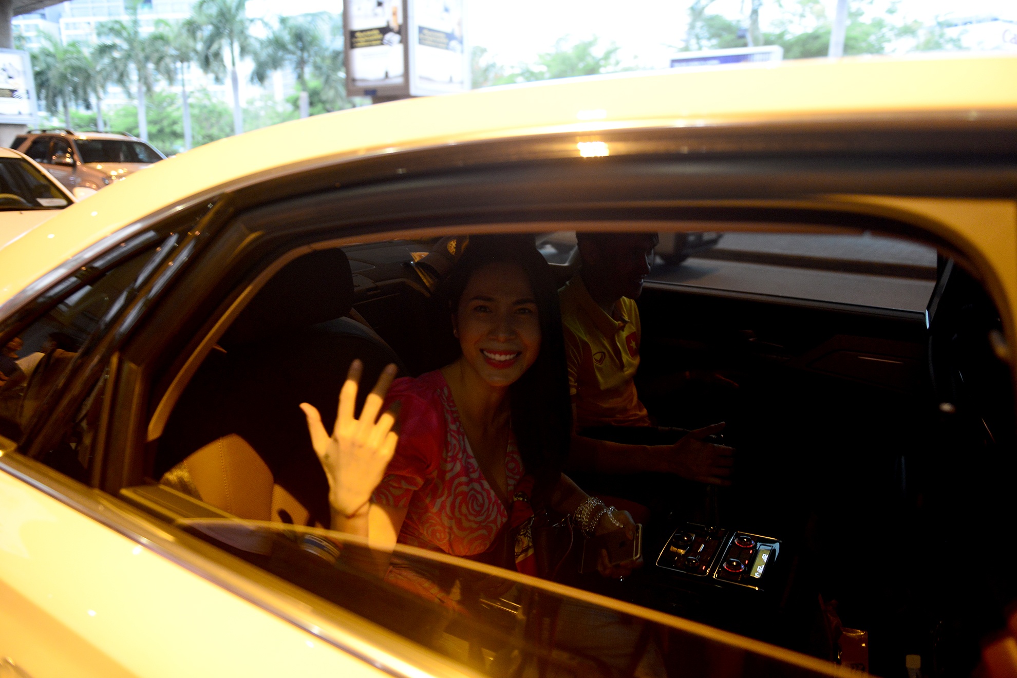 doi tuyen Viet Nam tro ve tu Myanmar anh 5