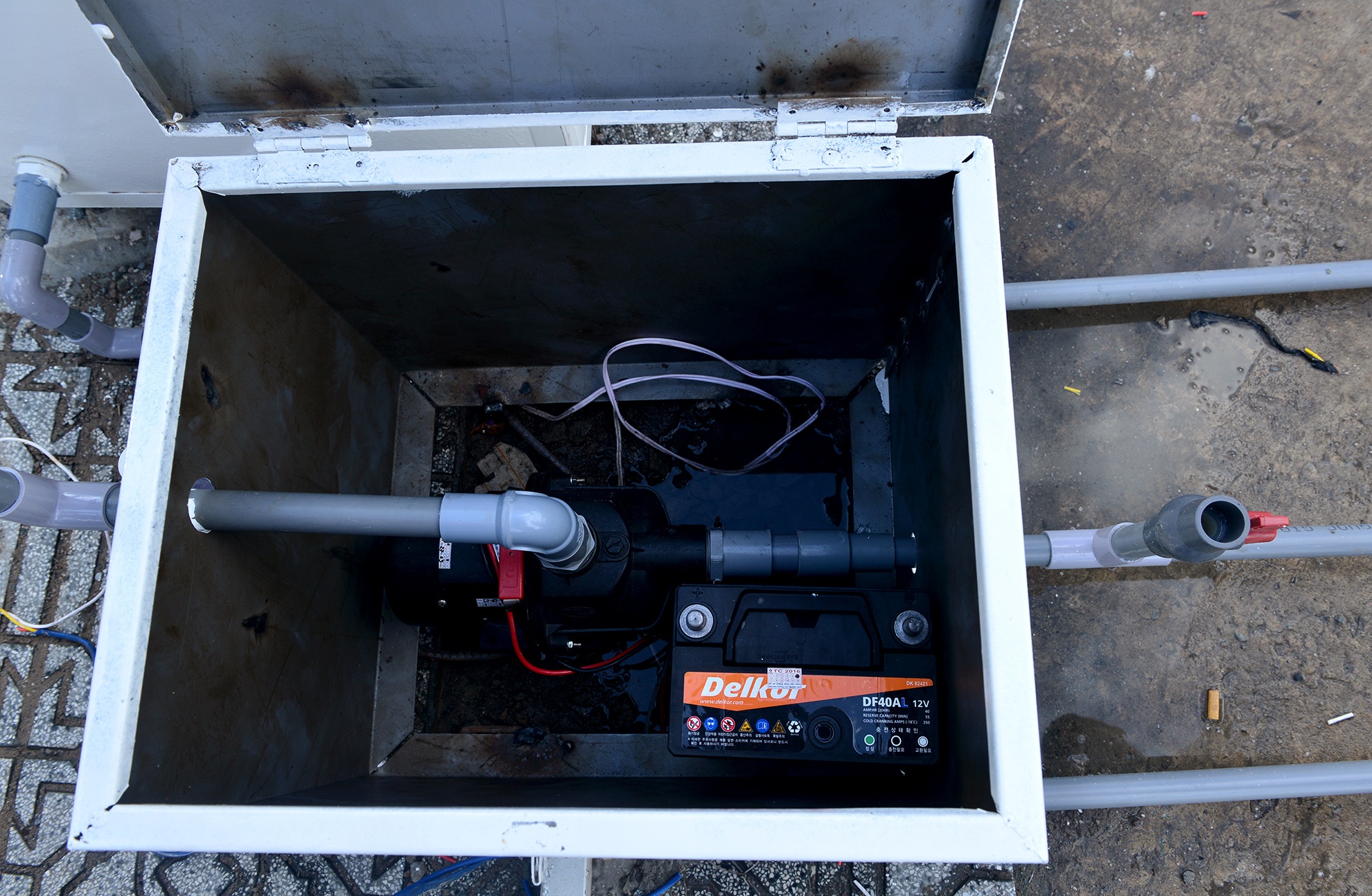 lap may tap the duc loc nuoc o Sai Gon anh 6