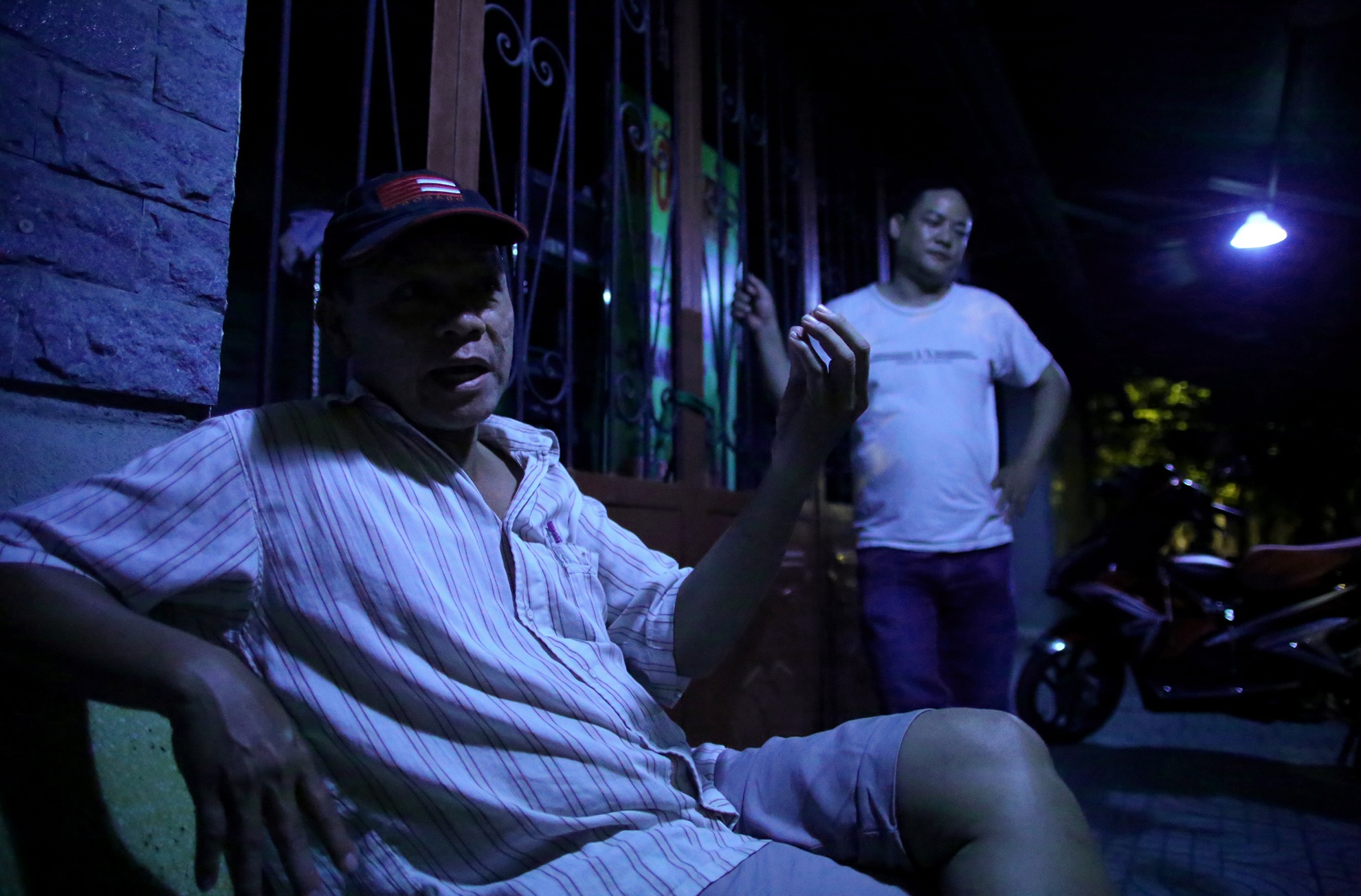 thuc dem nop ho so cho con anh 8