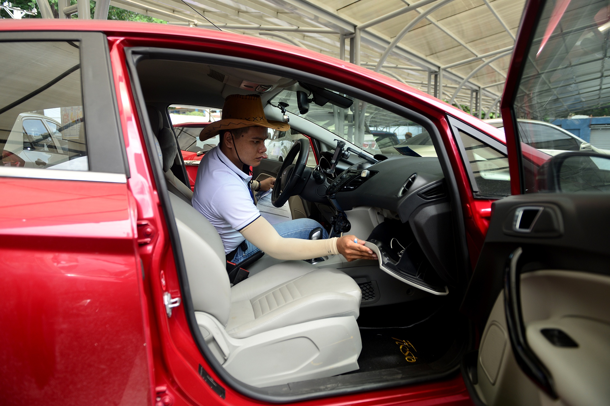 cho xe kieu My o Sai Gon anh 6