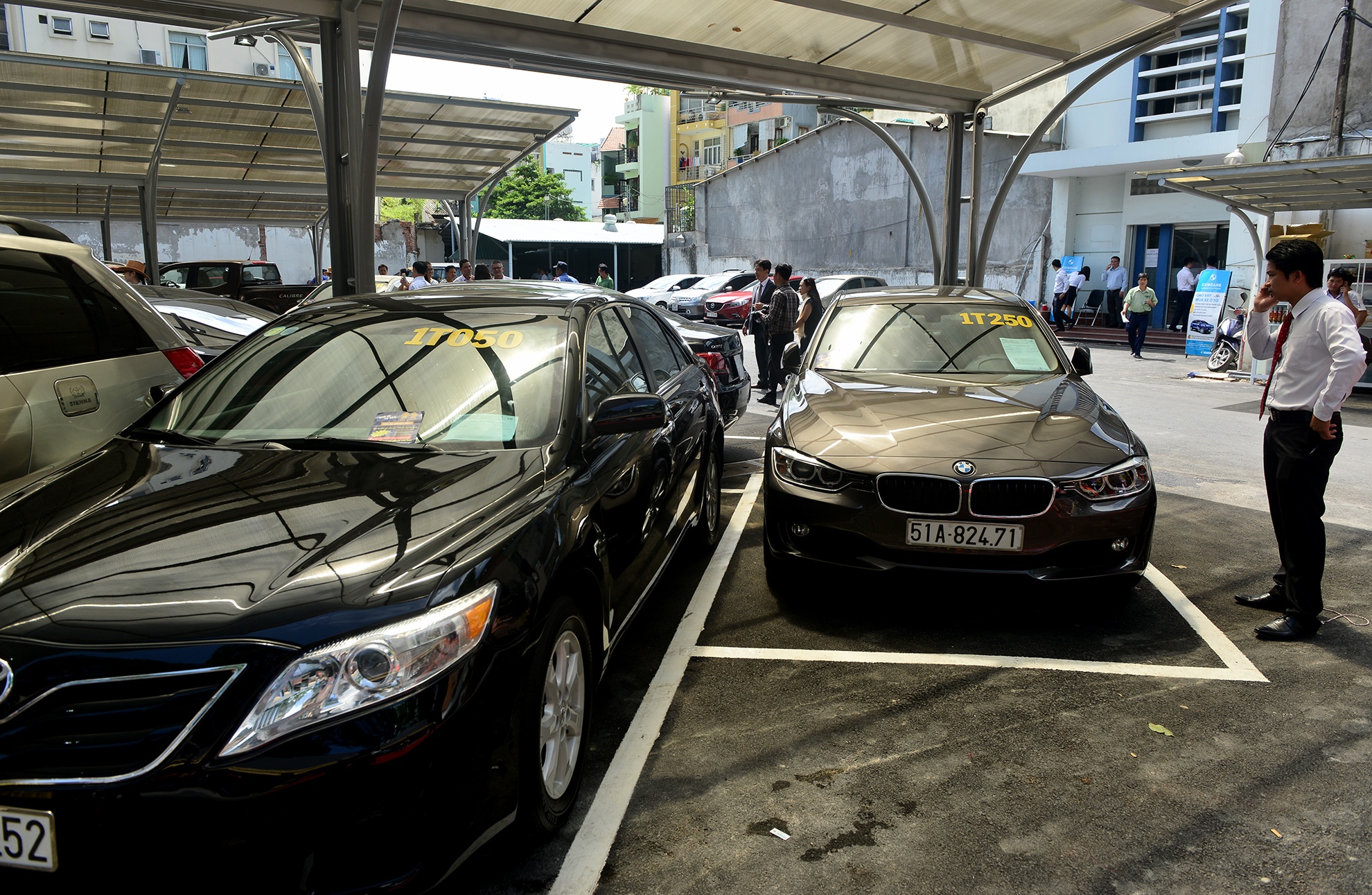 cho xe kieu My o Sai Gon anh 9