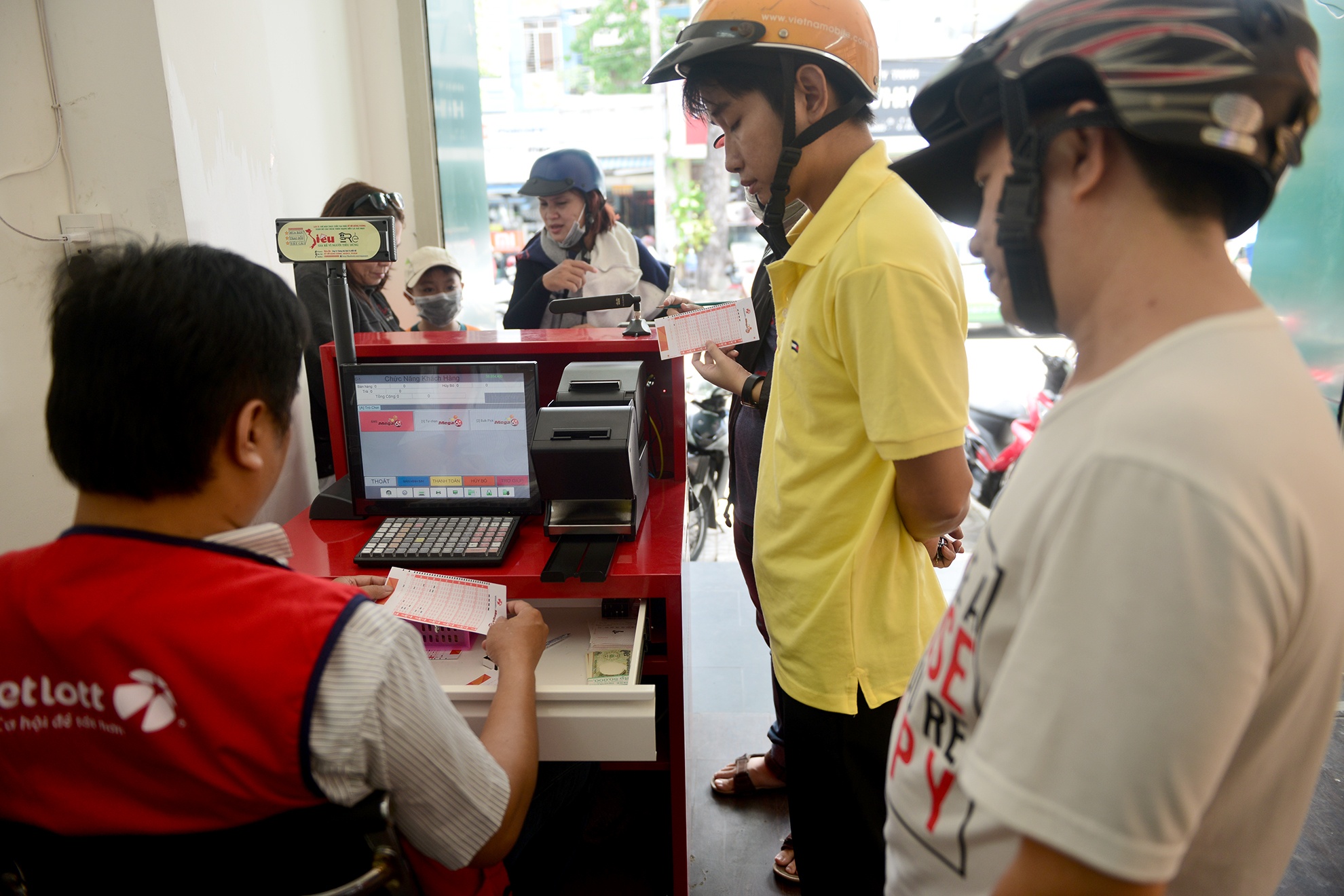 mua ve so tu chon giai thuong 12 ty anh 13