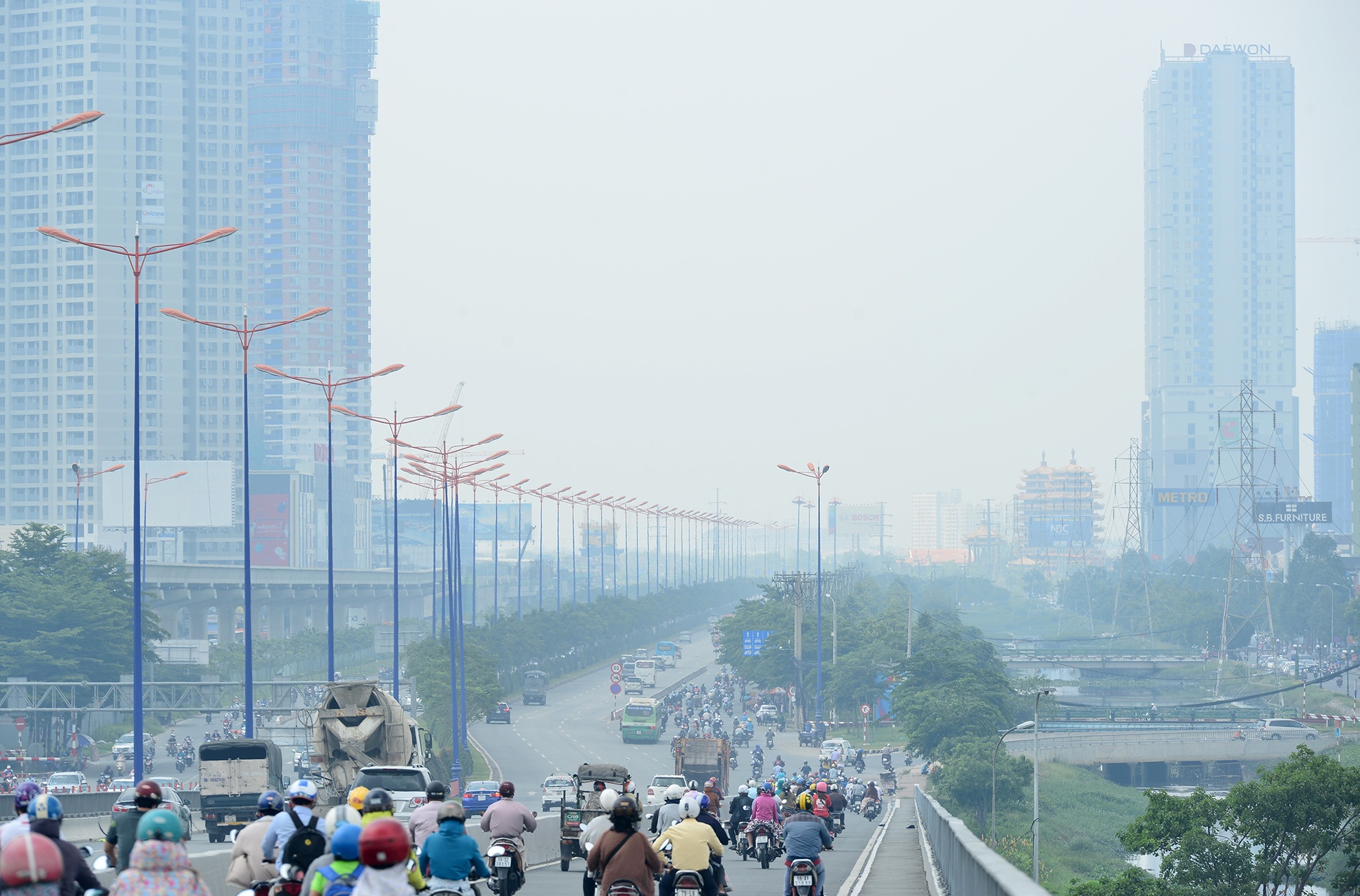 Sai Gon chim trong suong mu anh 8