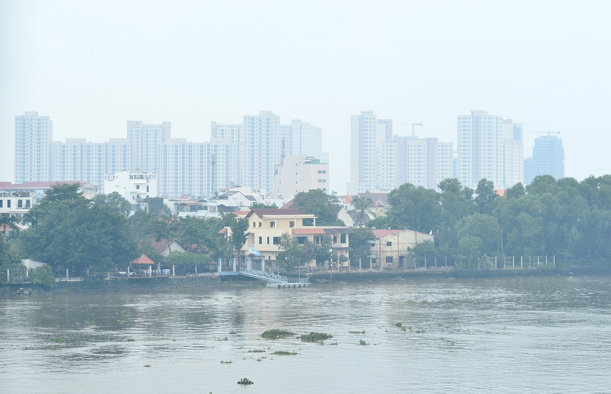 Sai Gon chim trong suong mu anh 9