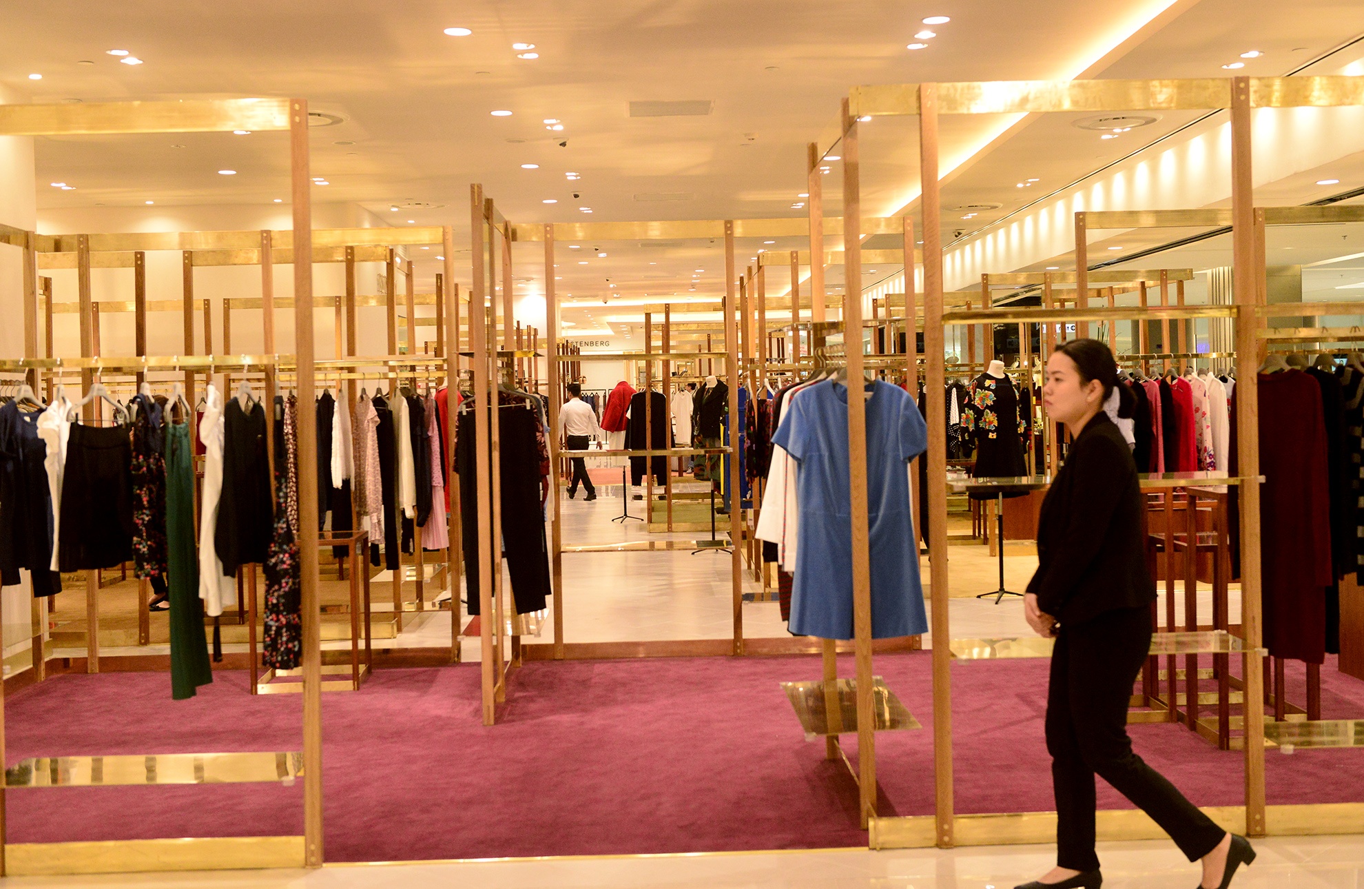 trung tam thuong mai 180 nam xuat hien o Sai Gon anh 12