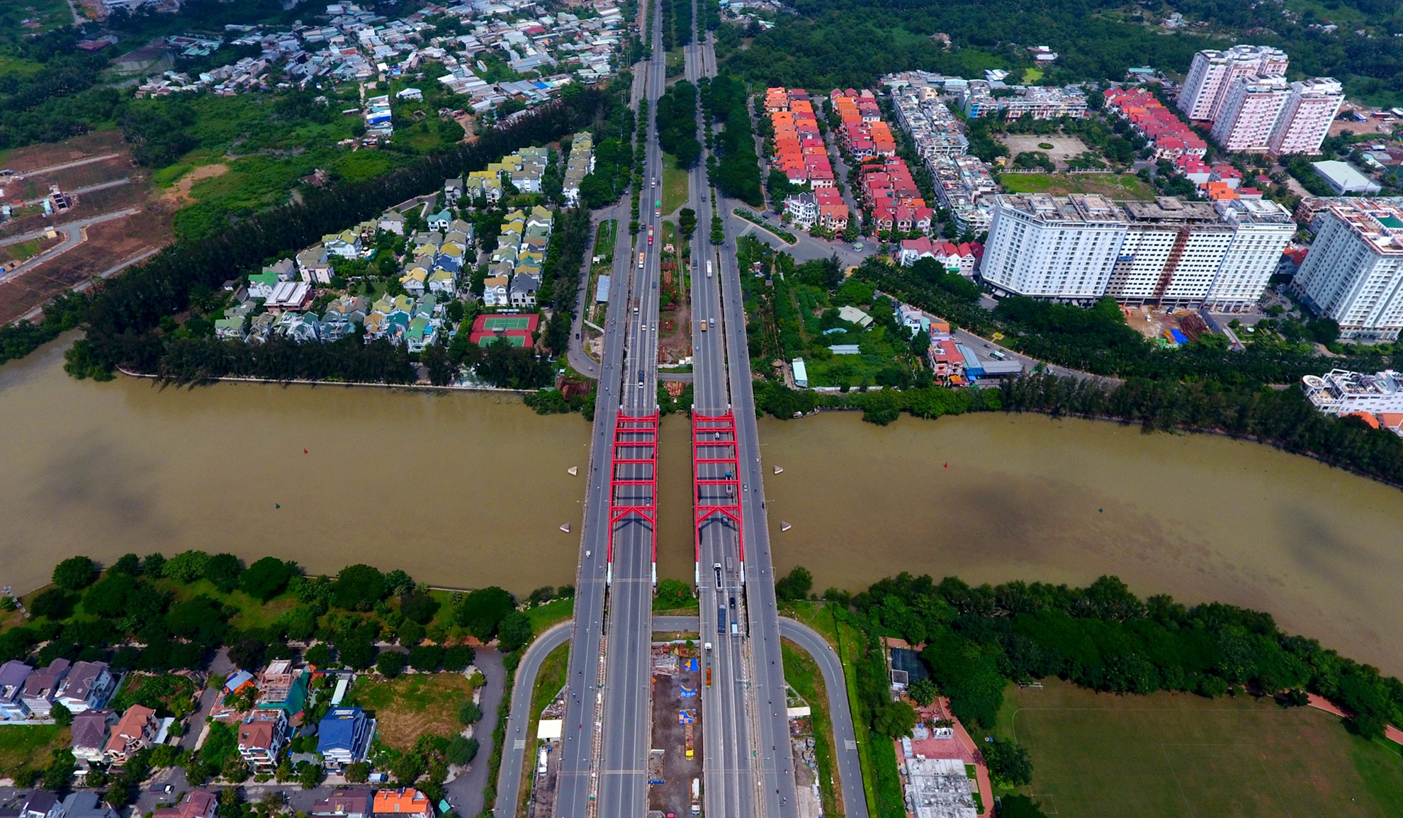 Khu do thi Phu My Hung kho so vi bai rac Da Phuoc anh 2