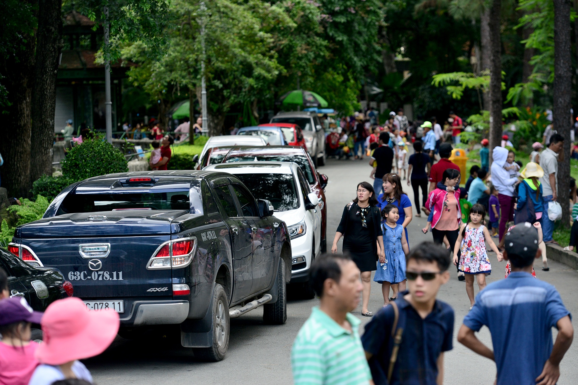 hang ngan nguoi vui choi 2/9 o Thao Cam Vien anh 4