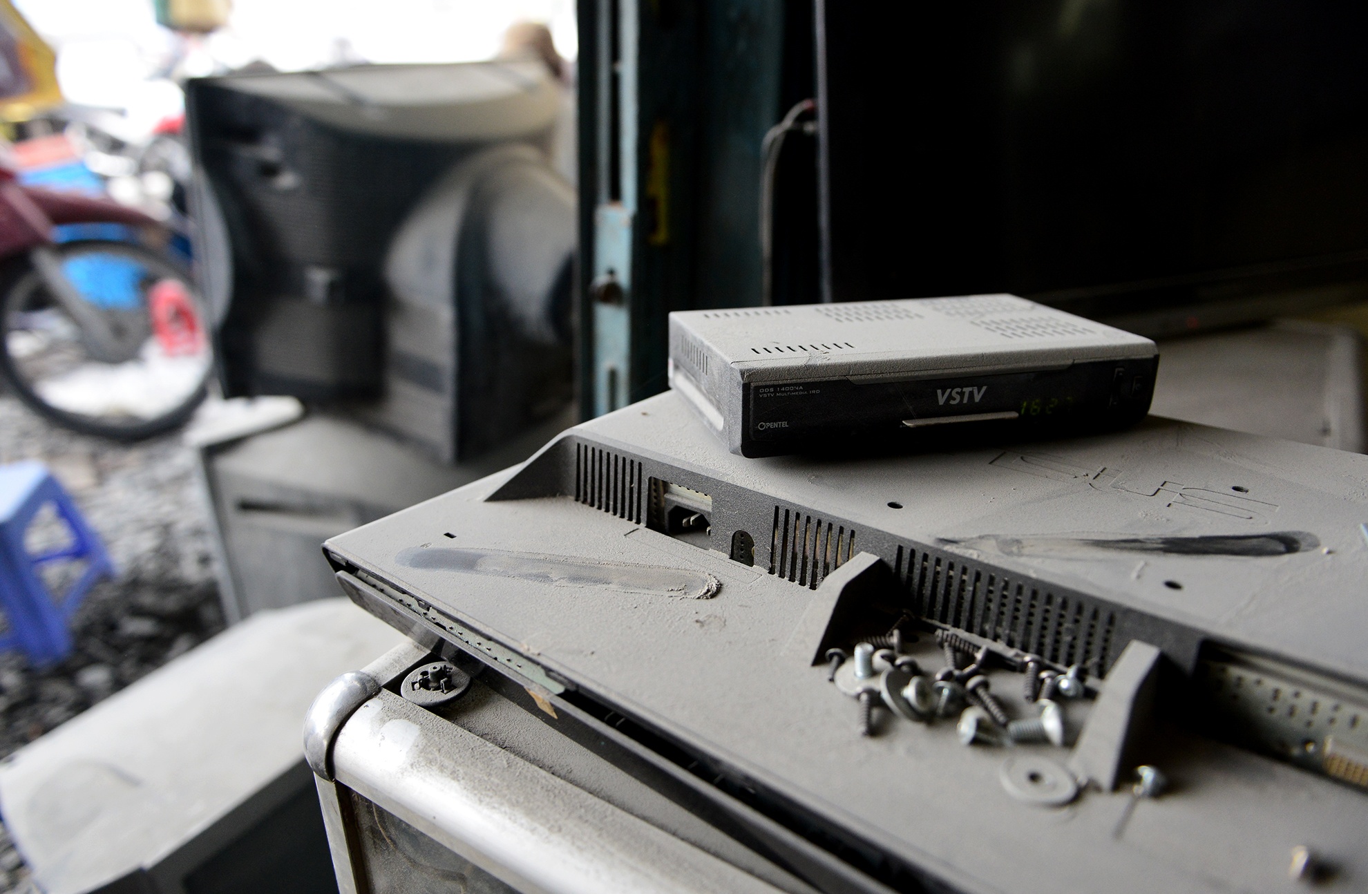 bui mit mui o cua ngo phia Tay Sai Gon anh 14