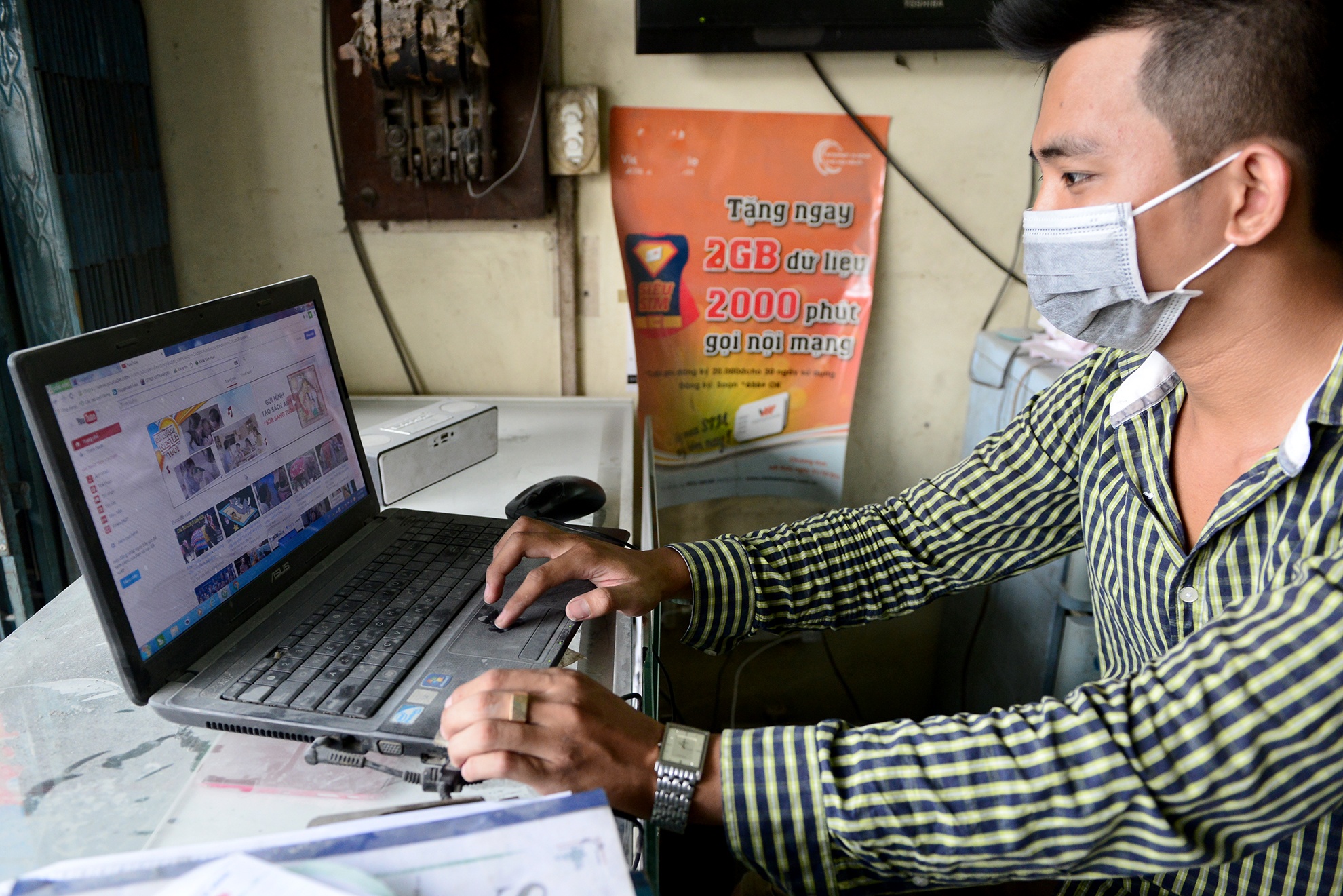 bui mit mui o cua ngo phia Tay Sai Gon anh 15