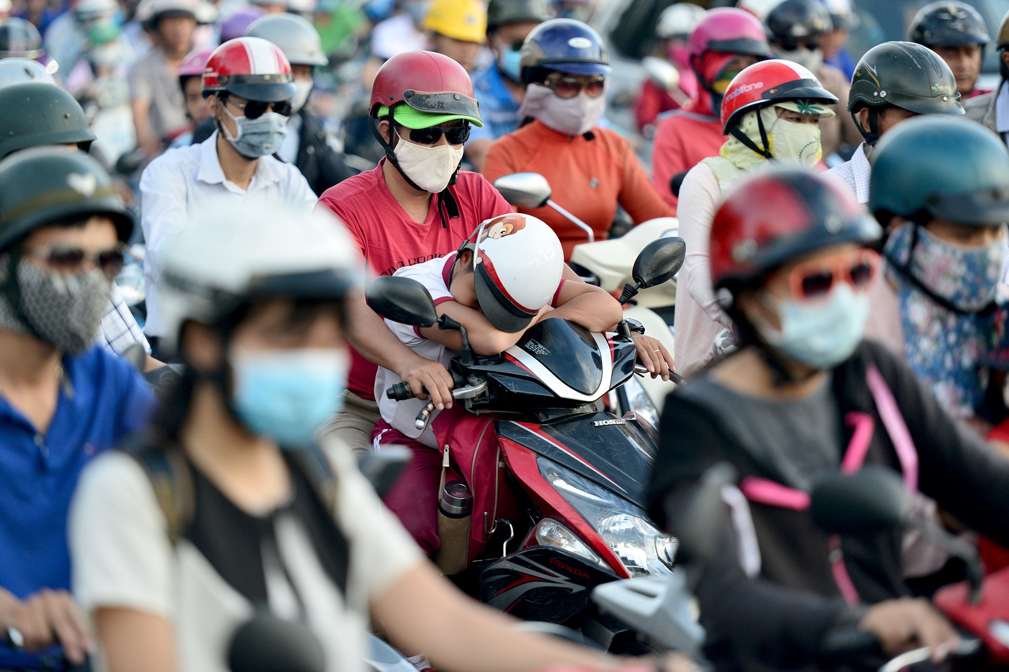 ket xe ngay dau di lam sau nghi le o Sai Gon anh 4