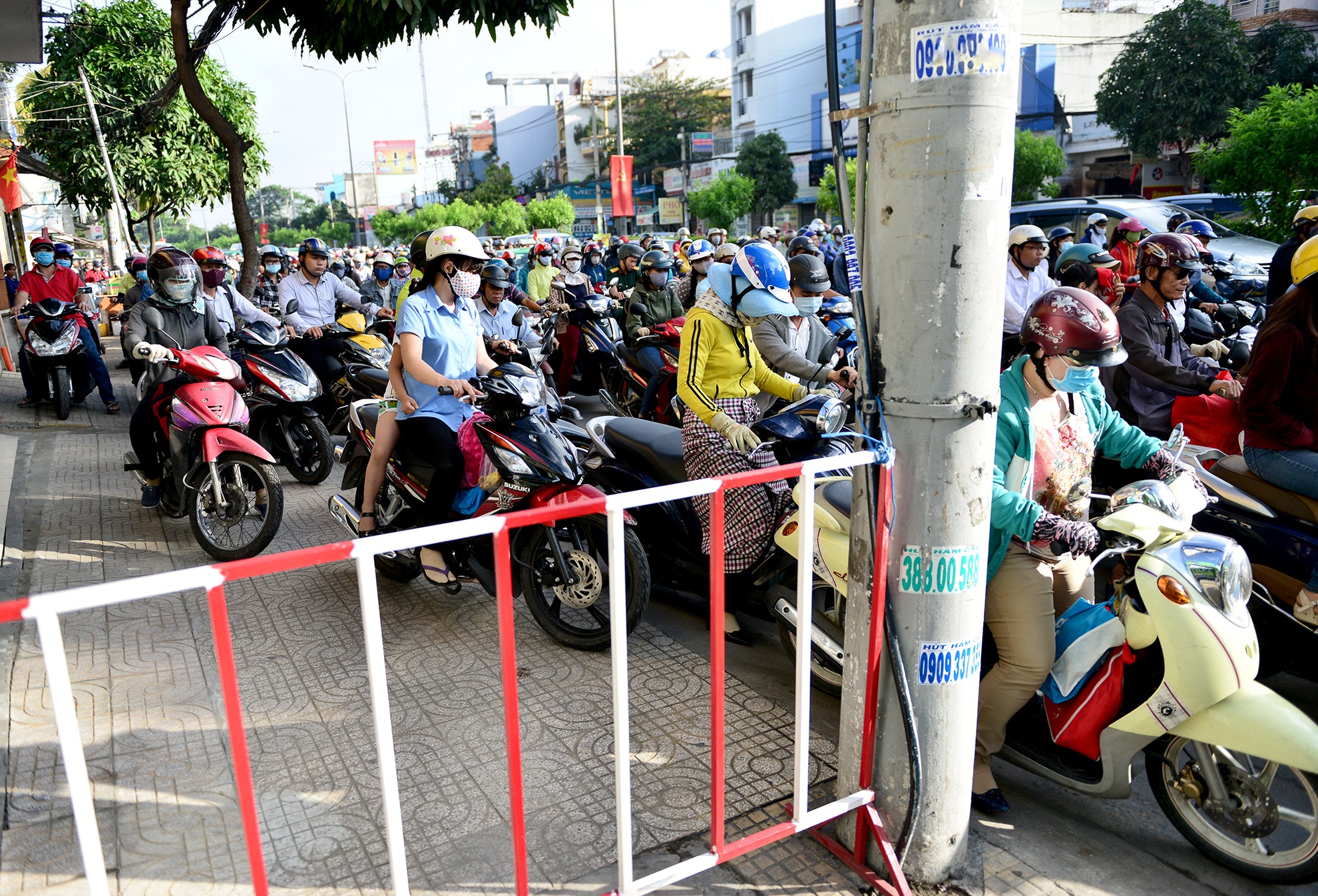 ket xe ngay dau di lam sau nghi le o Sai Gon anh 5