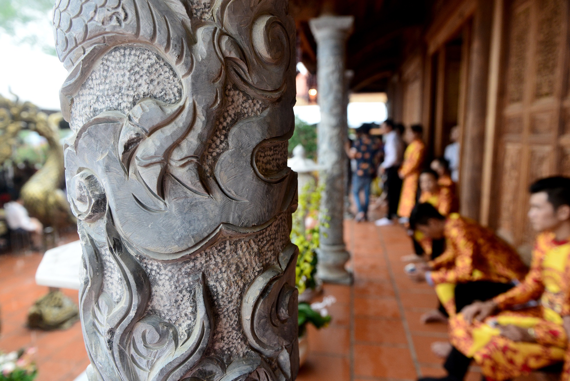 nha tho to cua Hoai Linh anh 7