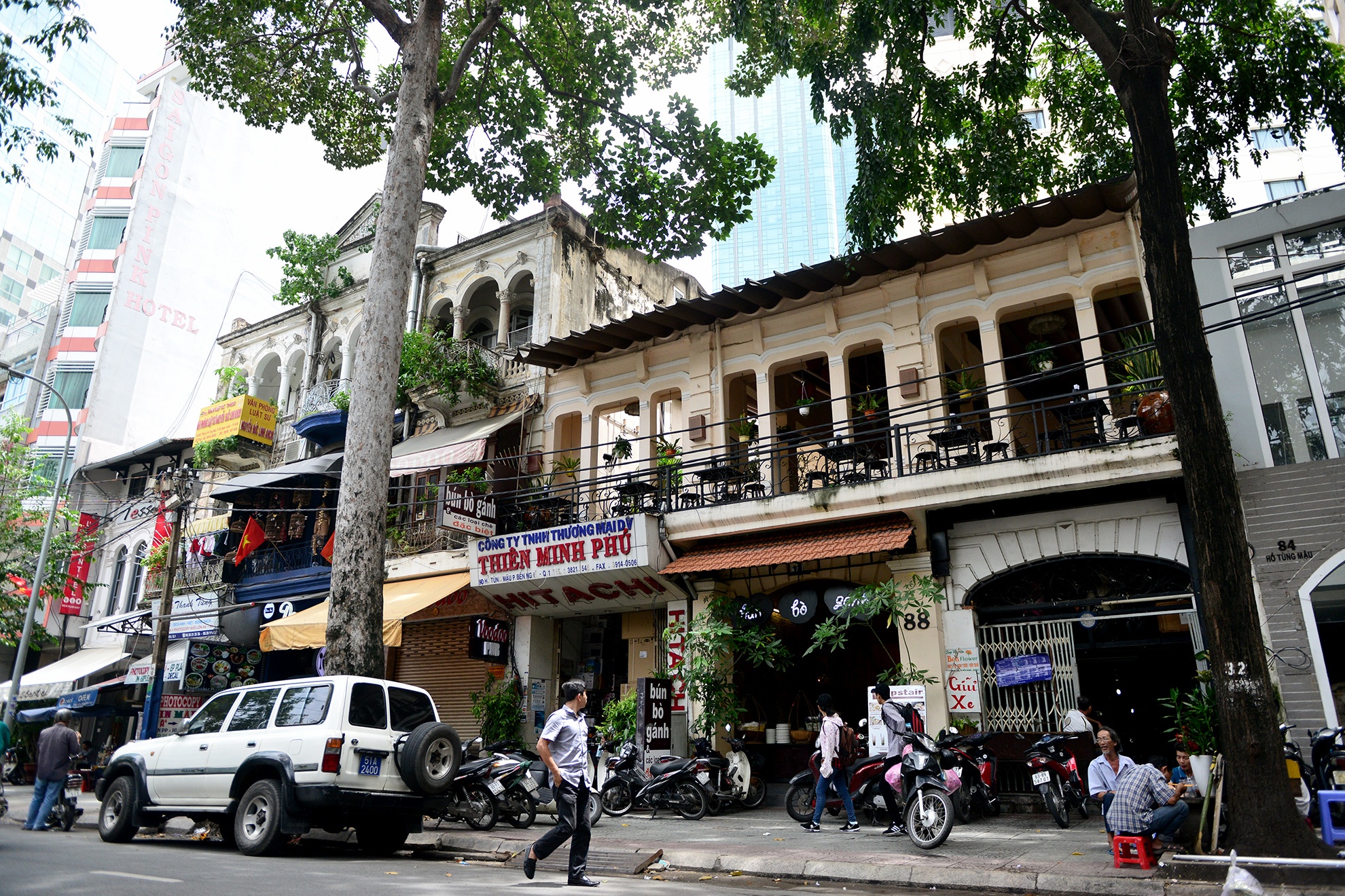 tu giac dat vang pho di bo Sai Gon anh 14