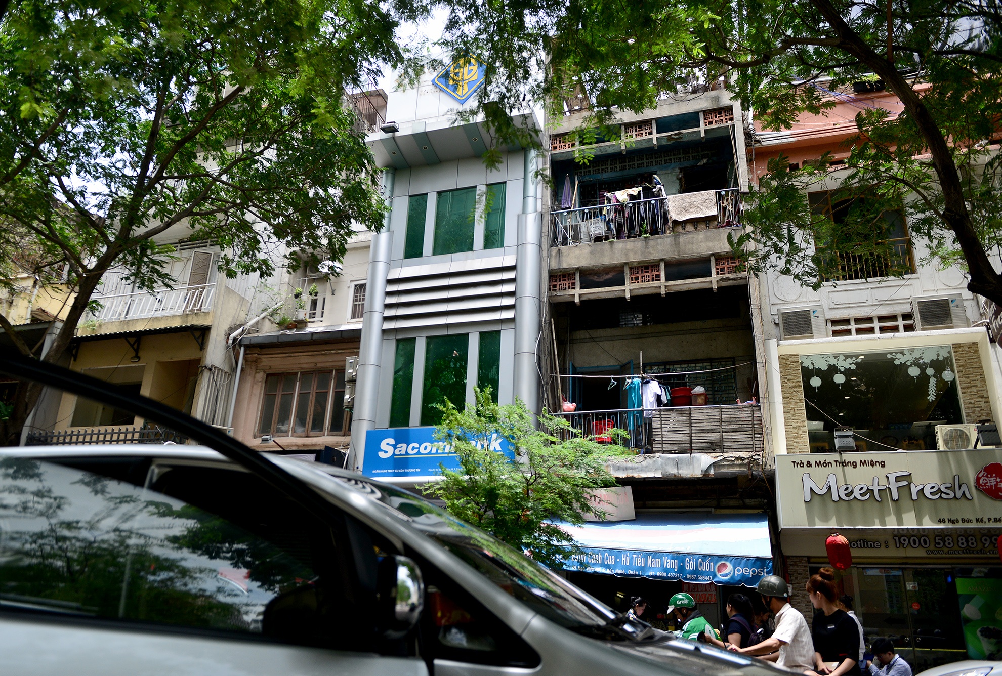 tu giac dat vang pho di bo Sai Gon anh 7