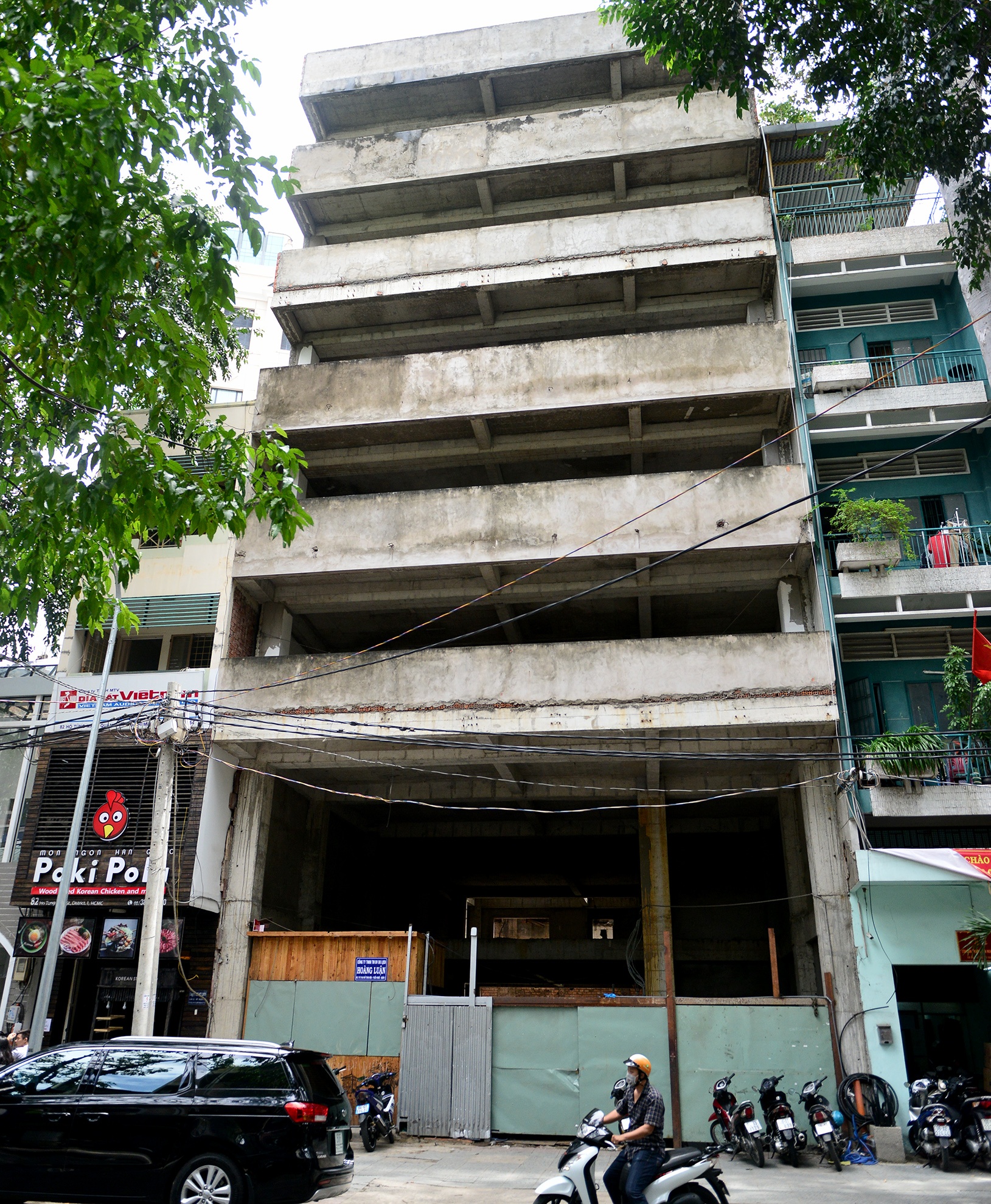 tu giac dat vang pho di bo Sai Gon anh 8