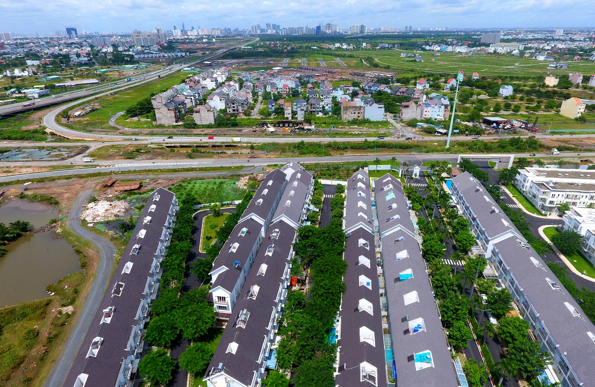 biet thu chen chan o phia dong Sai Gon anh 6