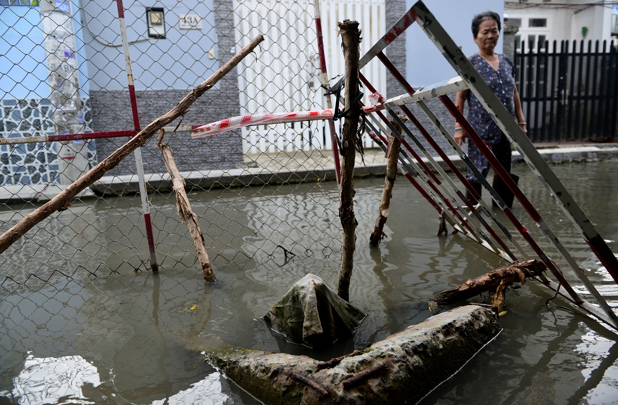 mua ngap bien hem thanh ao o Sai Gon anh 4
