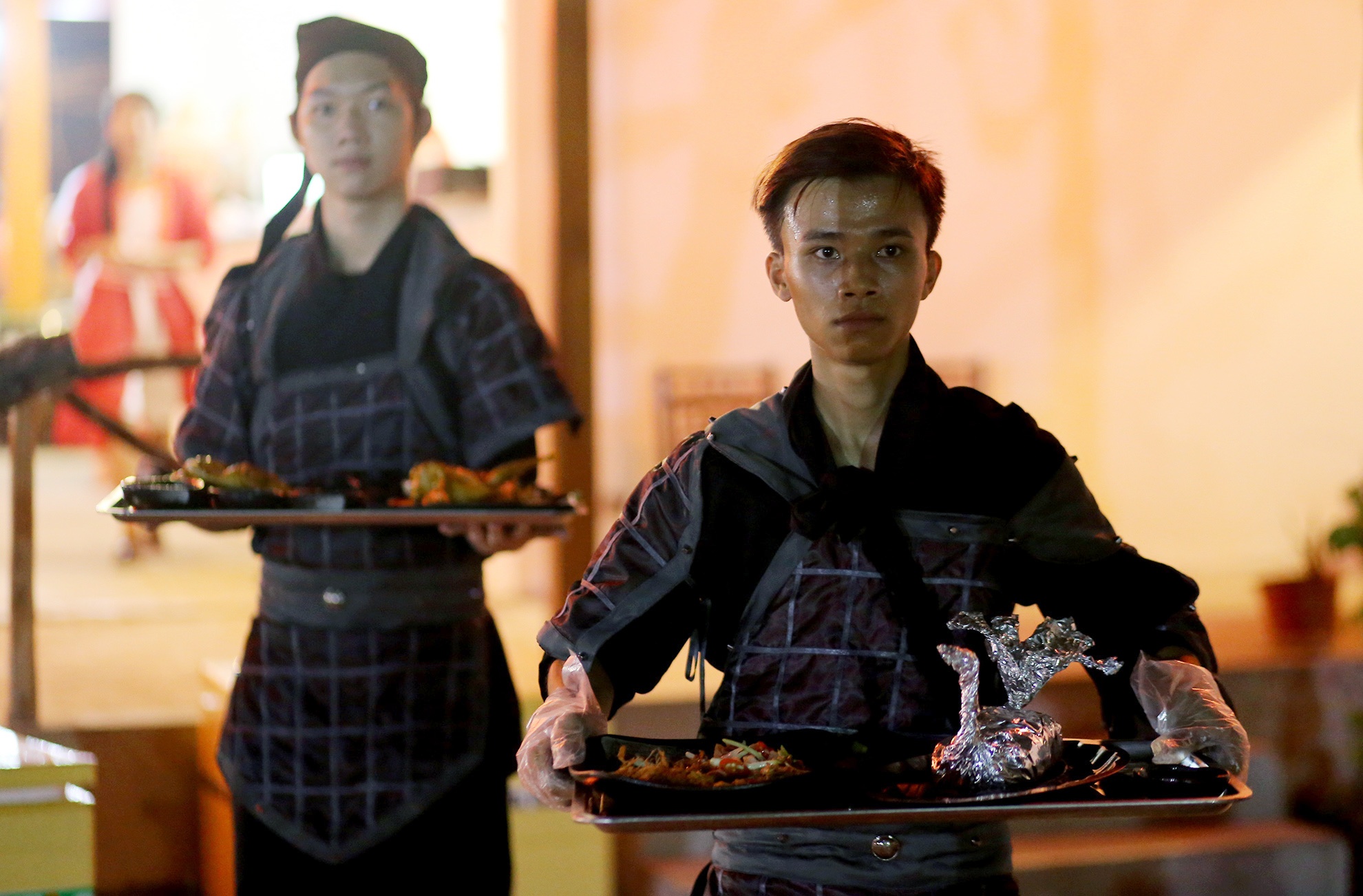 nha hang phong cach Tam Quoc o Sai Gon anh 13