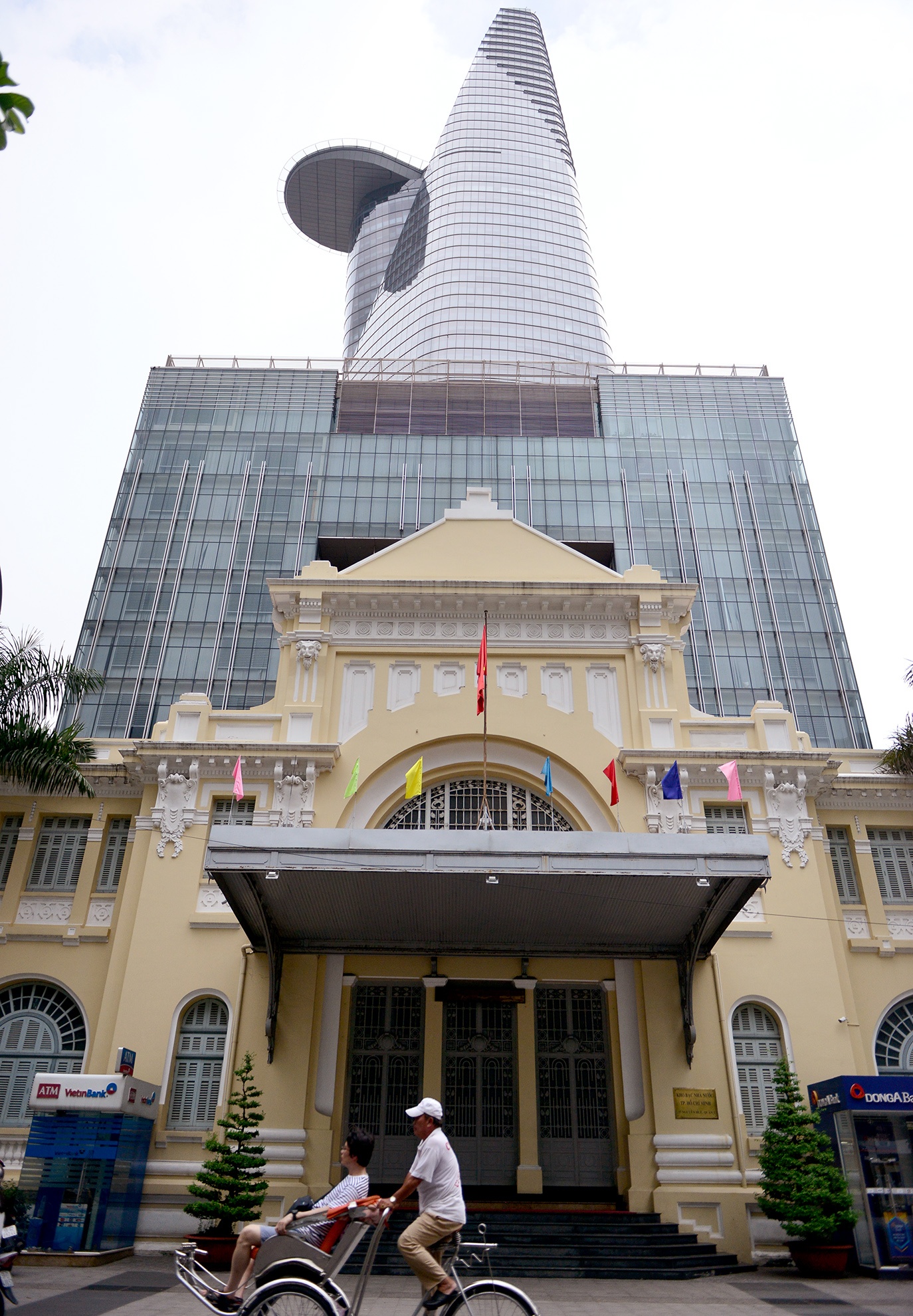 cong trinh kien truc co tren pho di bo Sai Gon anh 10