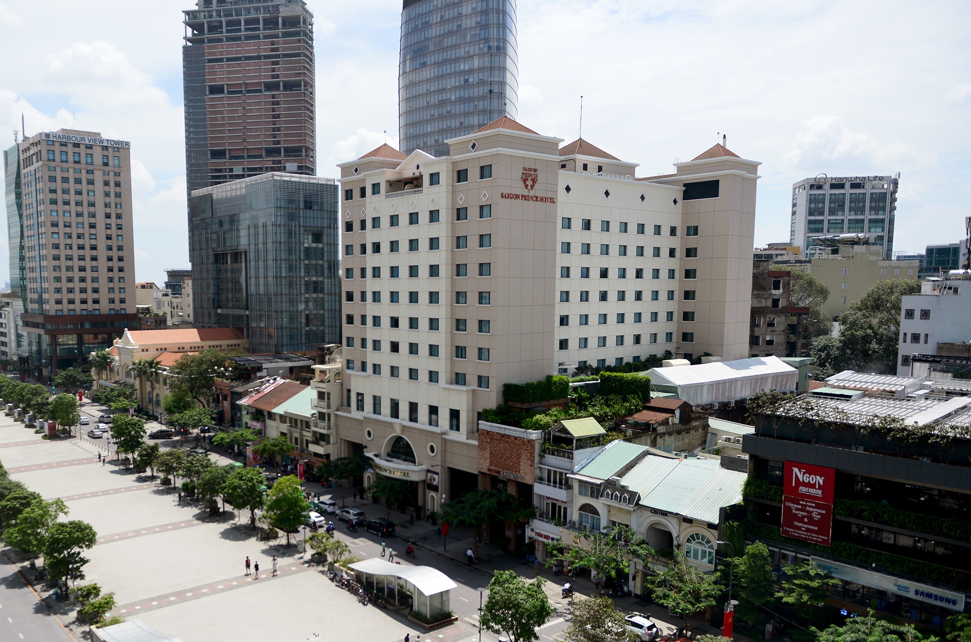 pho di bo Nguyen Hue xua va nay anh 4