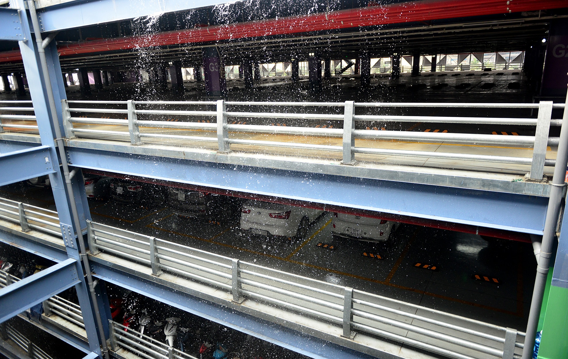 nha giu xe san bay Tan Son Nhat anh 13