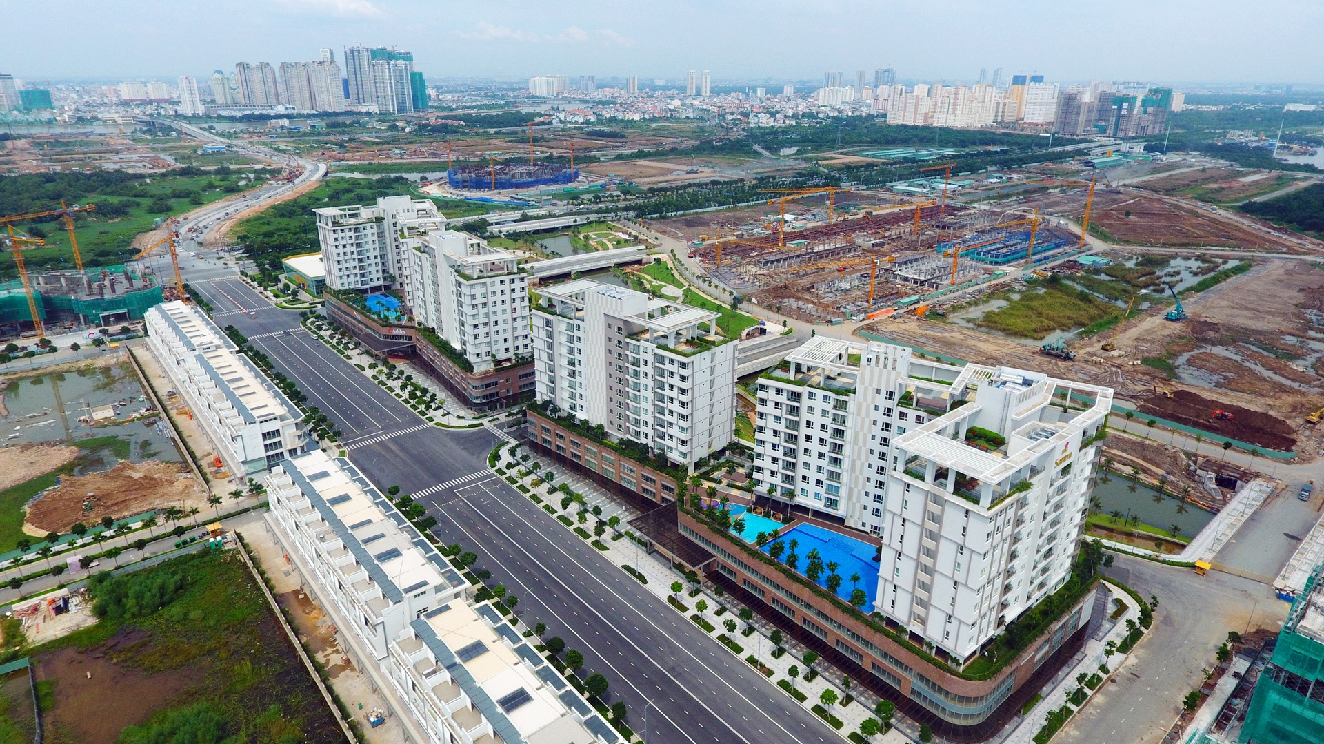 nhieu du an bat dong san moc ben song o Sai Gon anh 11