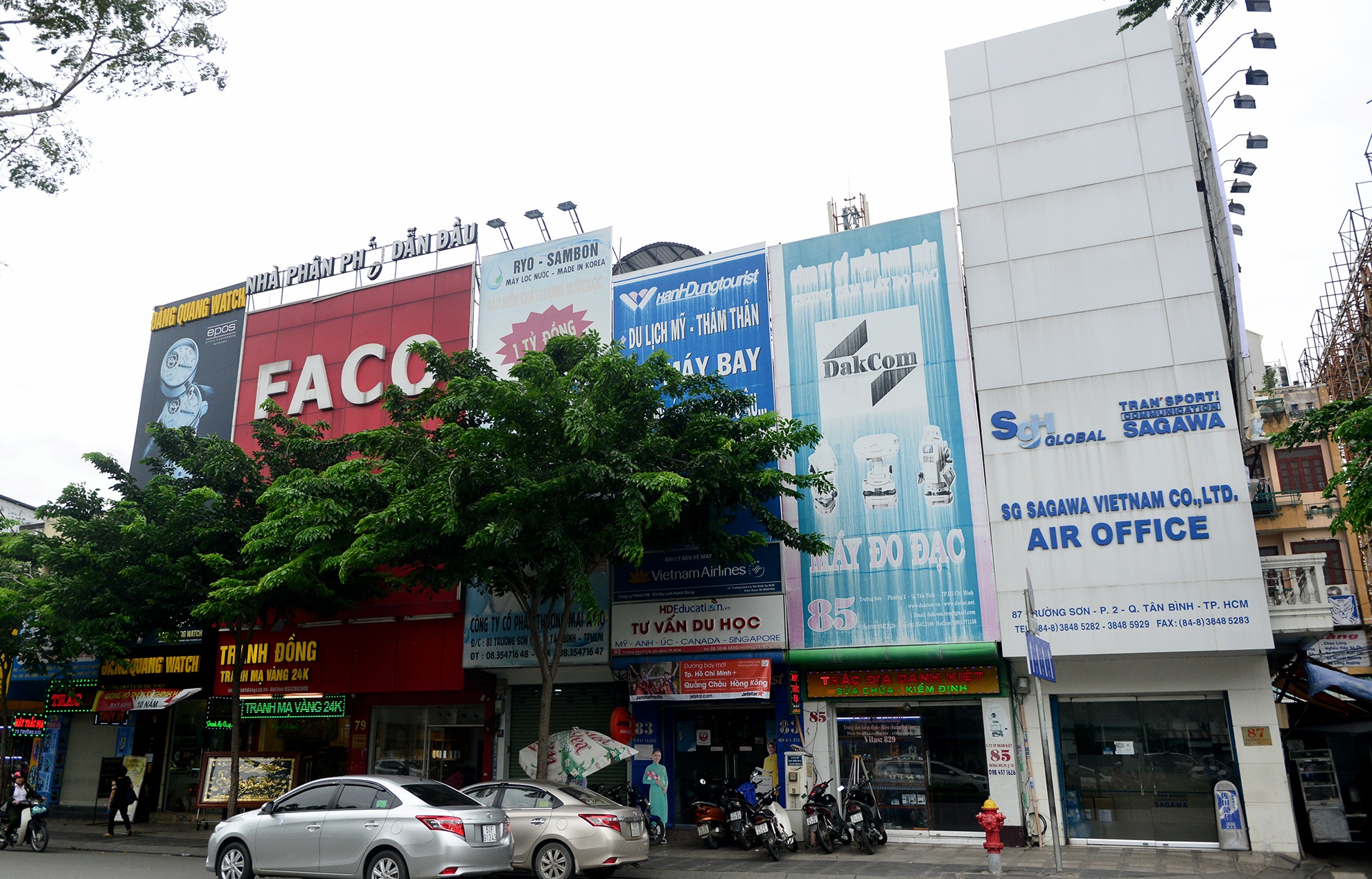 bien quang cao karaoke o Sai Gon anh 12