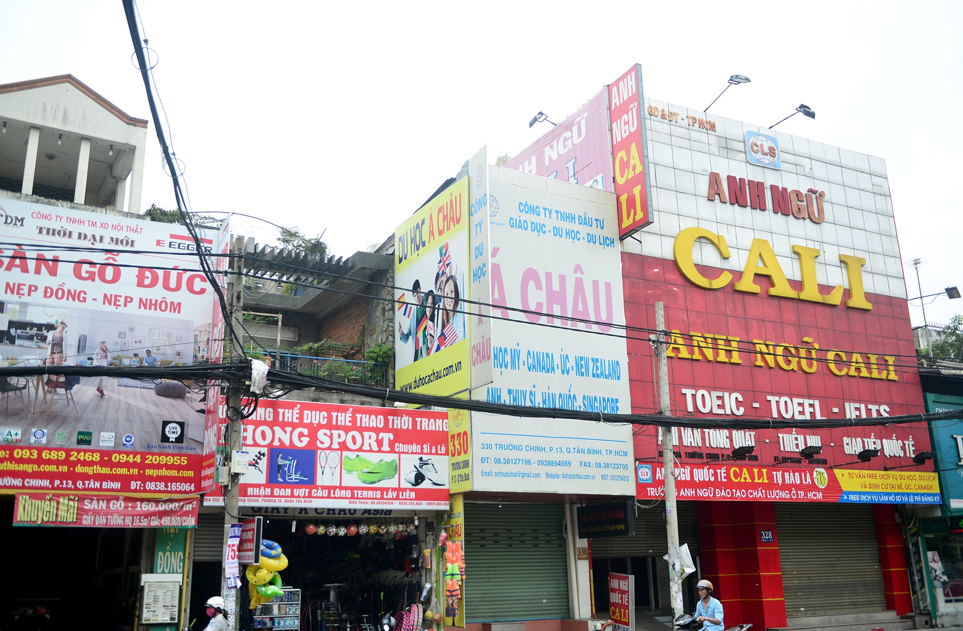 bien quang cao karaoke o Sai Gon anh 14