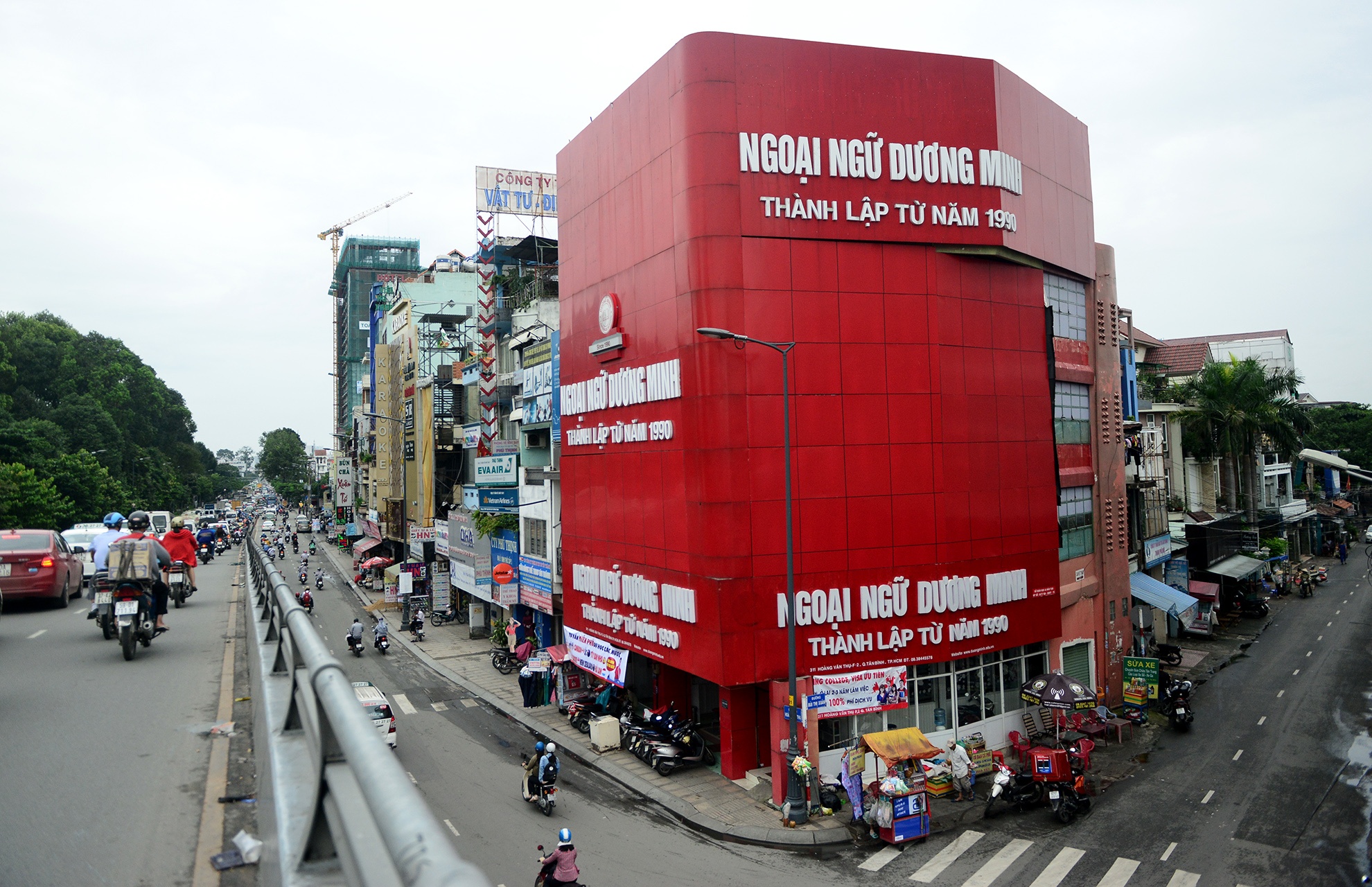 bien quang cao karaoke o Sai Gon anh 15