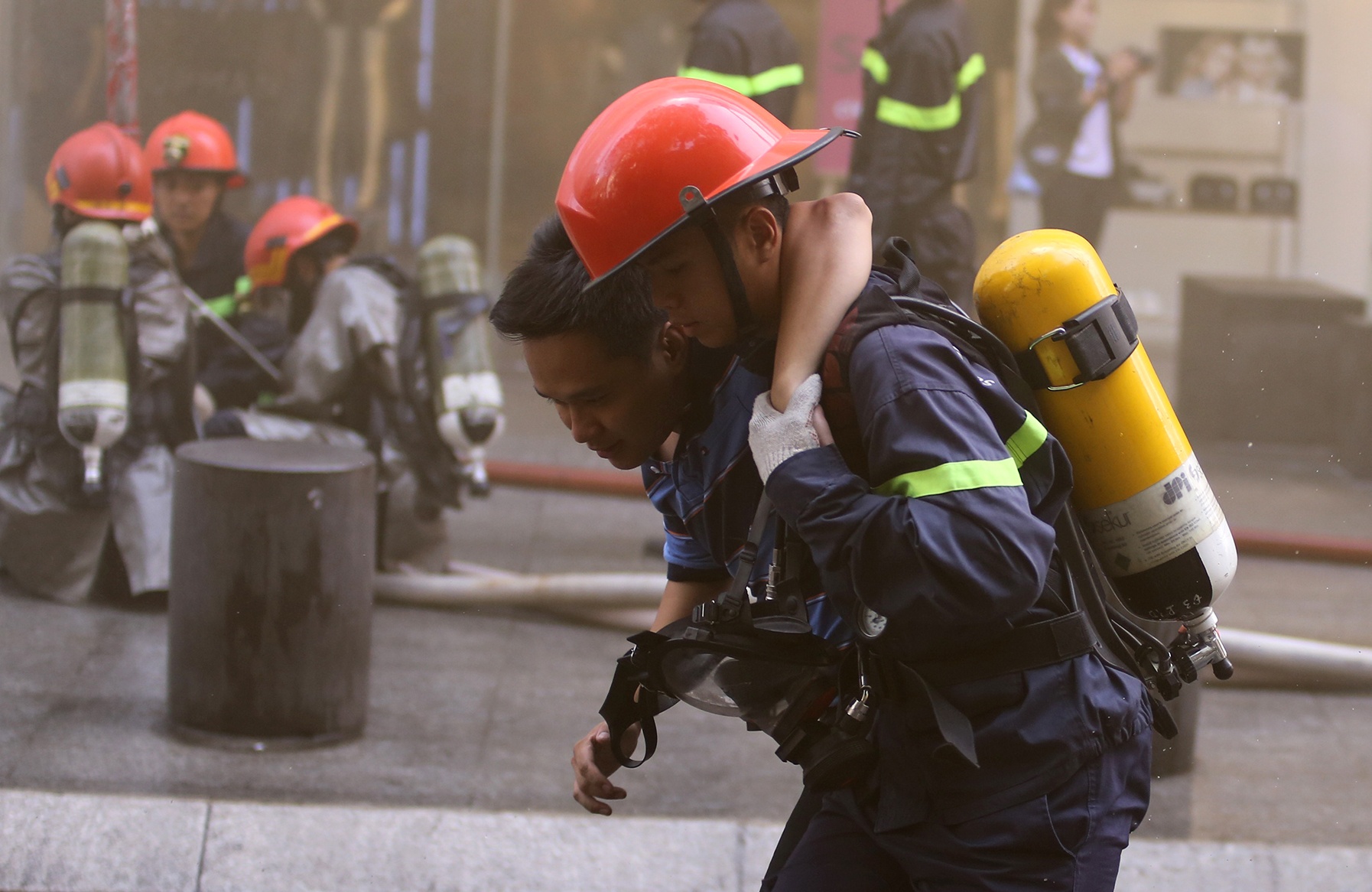 Chua chay ham de xe toa nha Bitexco anh 11