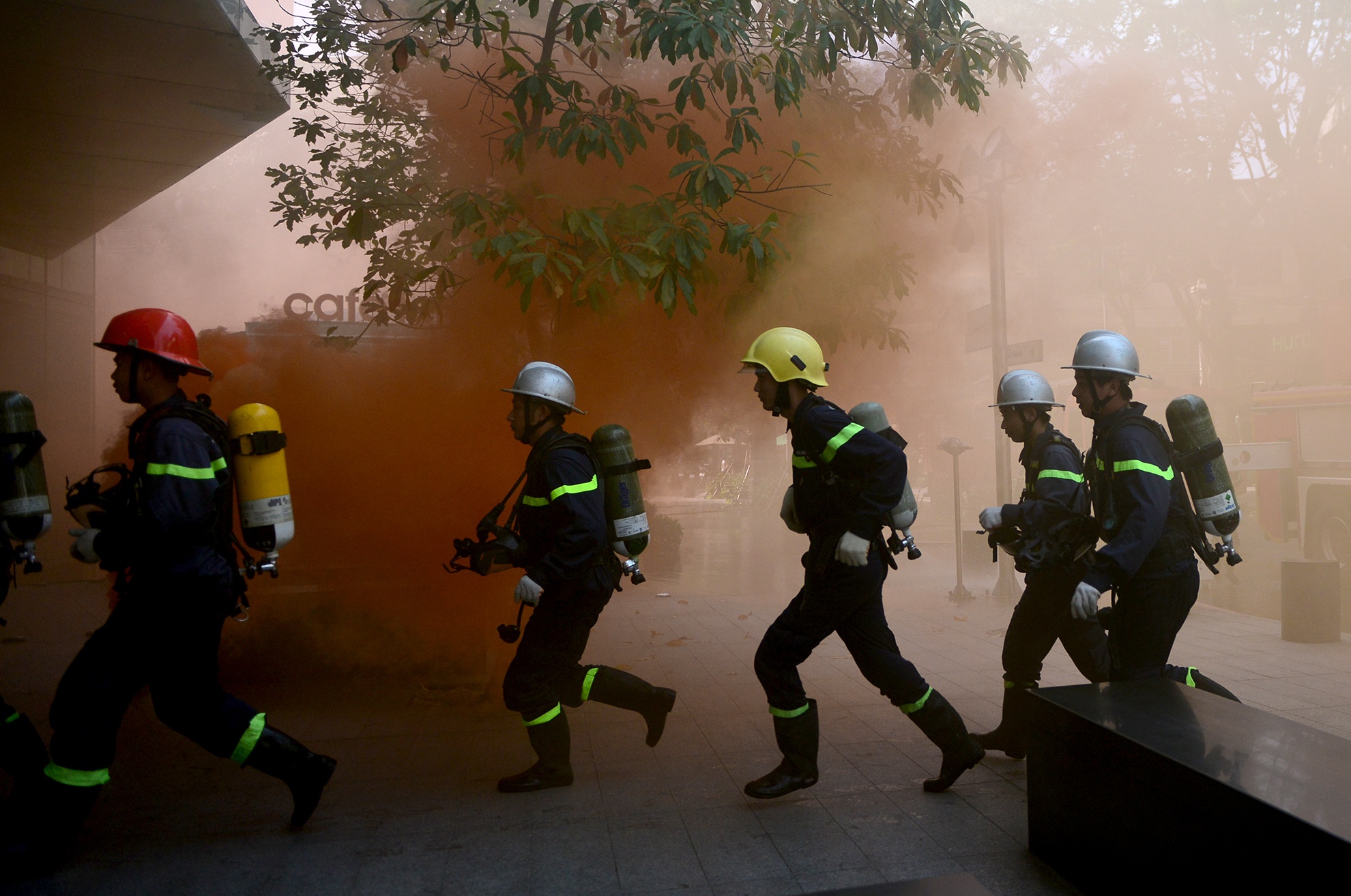 Chua chay ham de xe toa nha Bitexco anh 9