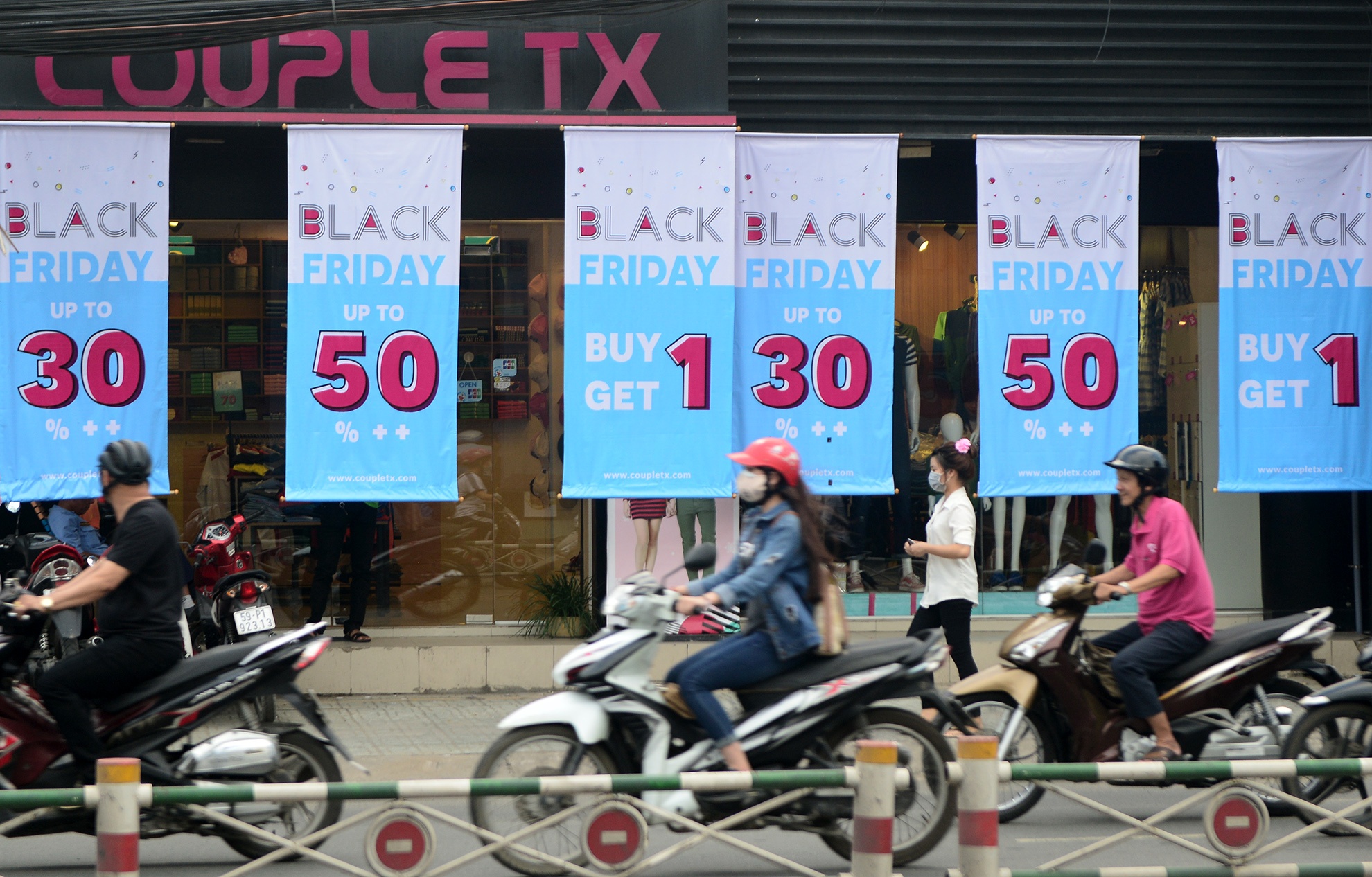 Black Friday o Sai Gon anh 18