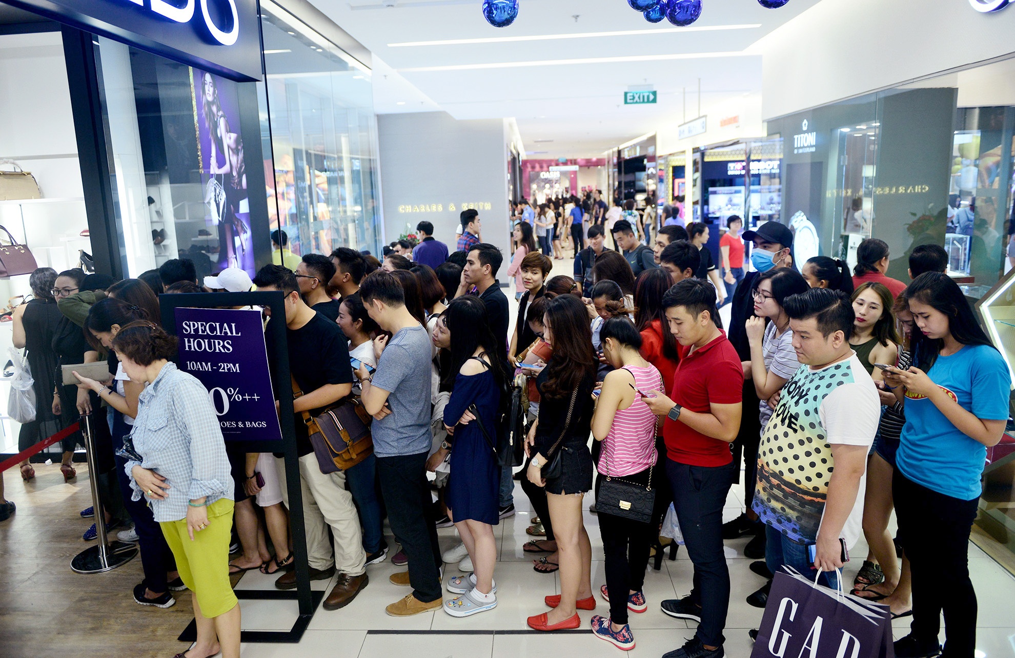 Black Friday o Sai Gon anh 7